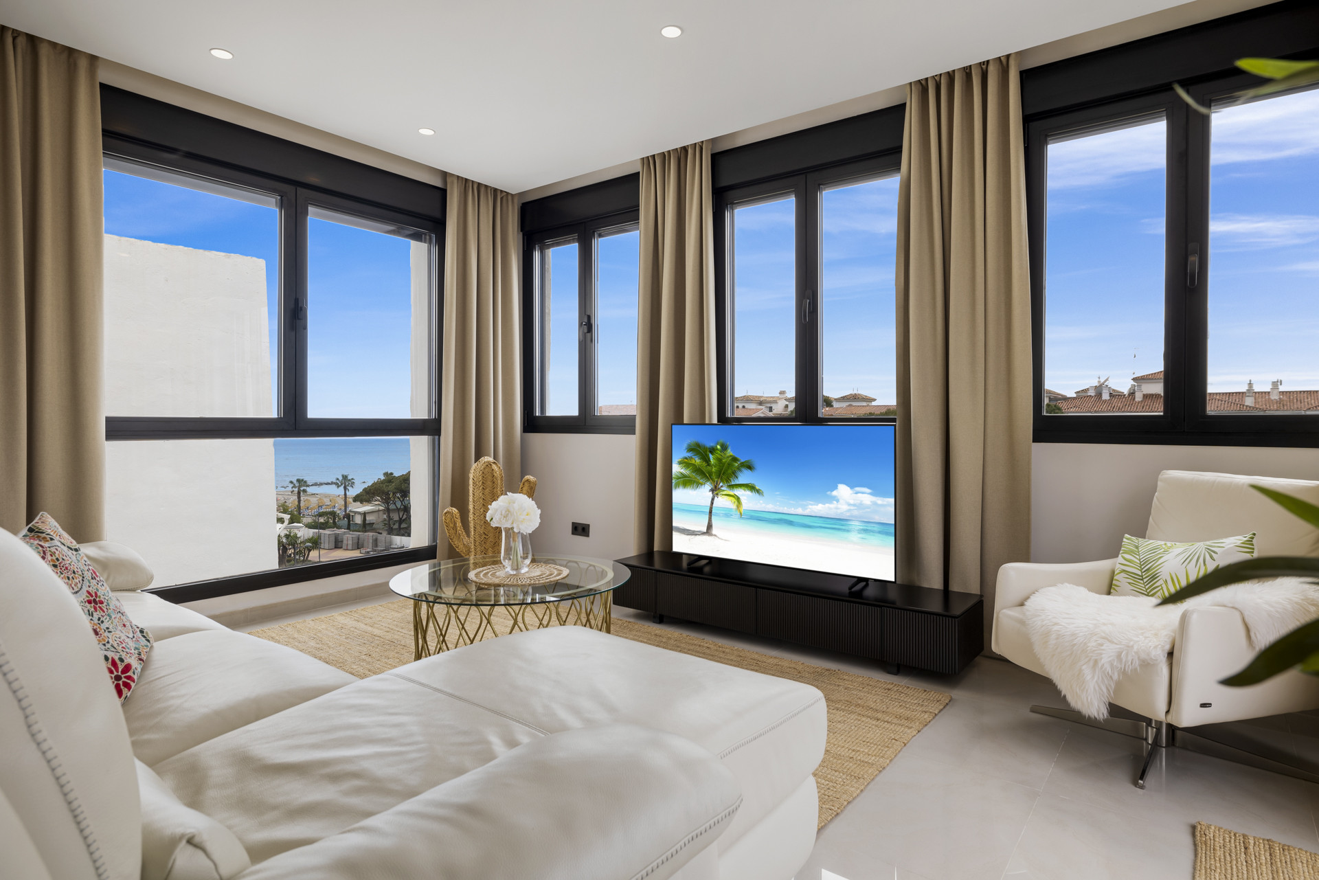 Two-Bedroom Penthouse with Sea Views in Playas del Duque, Puerto Banús