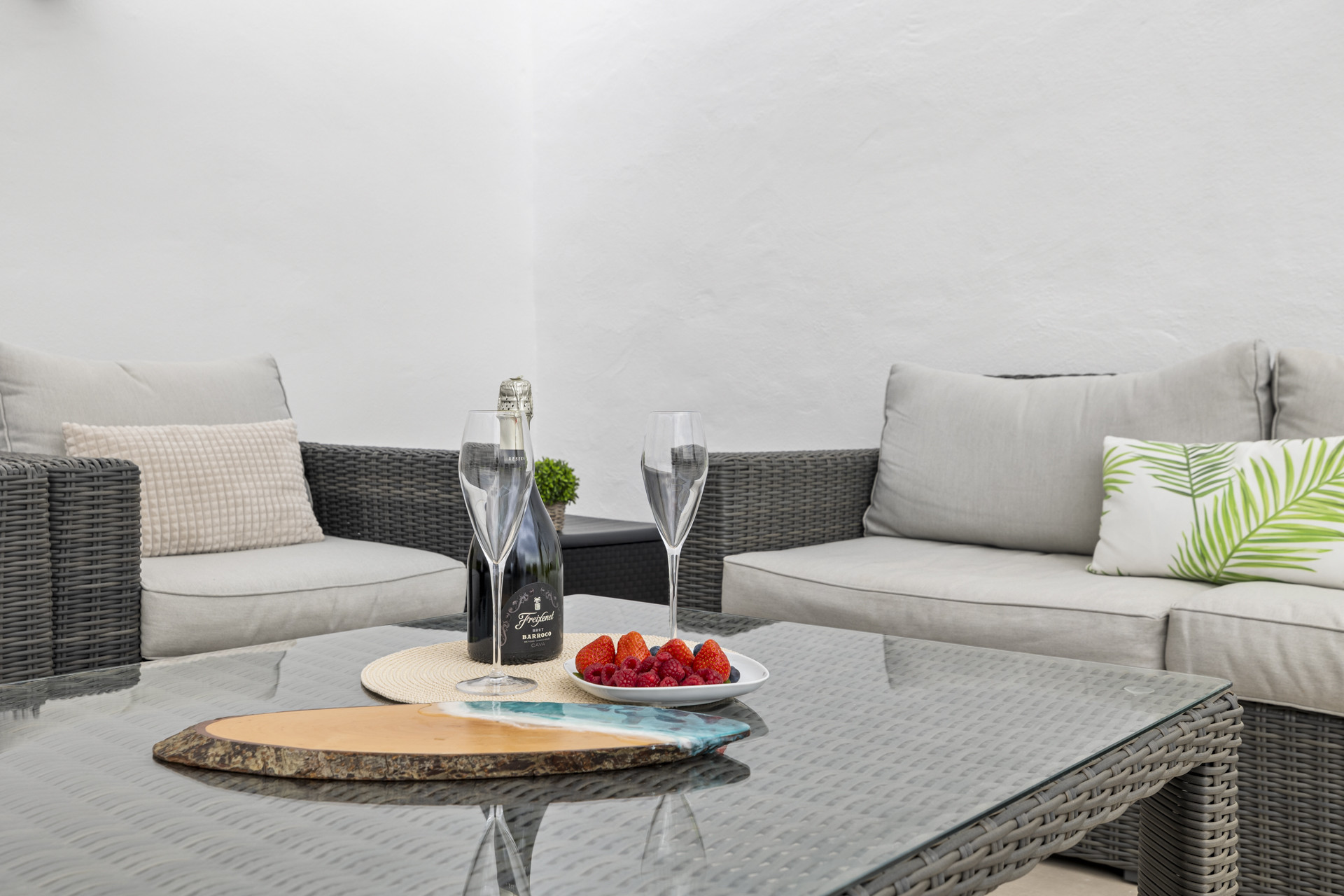 Two-Bedroom Penthouse with Sea Views in Playas del Duque, Puerto Banús