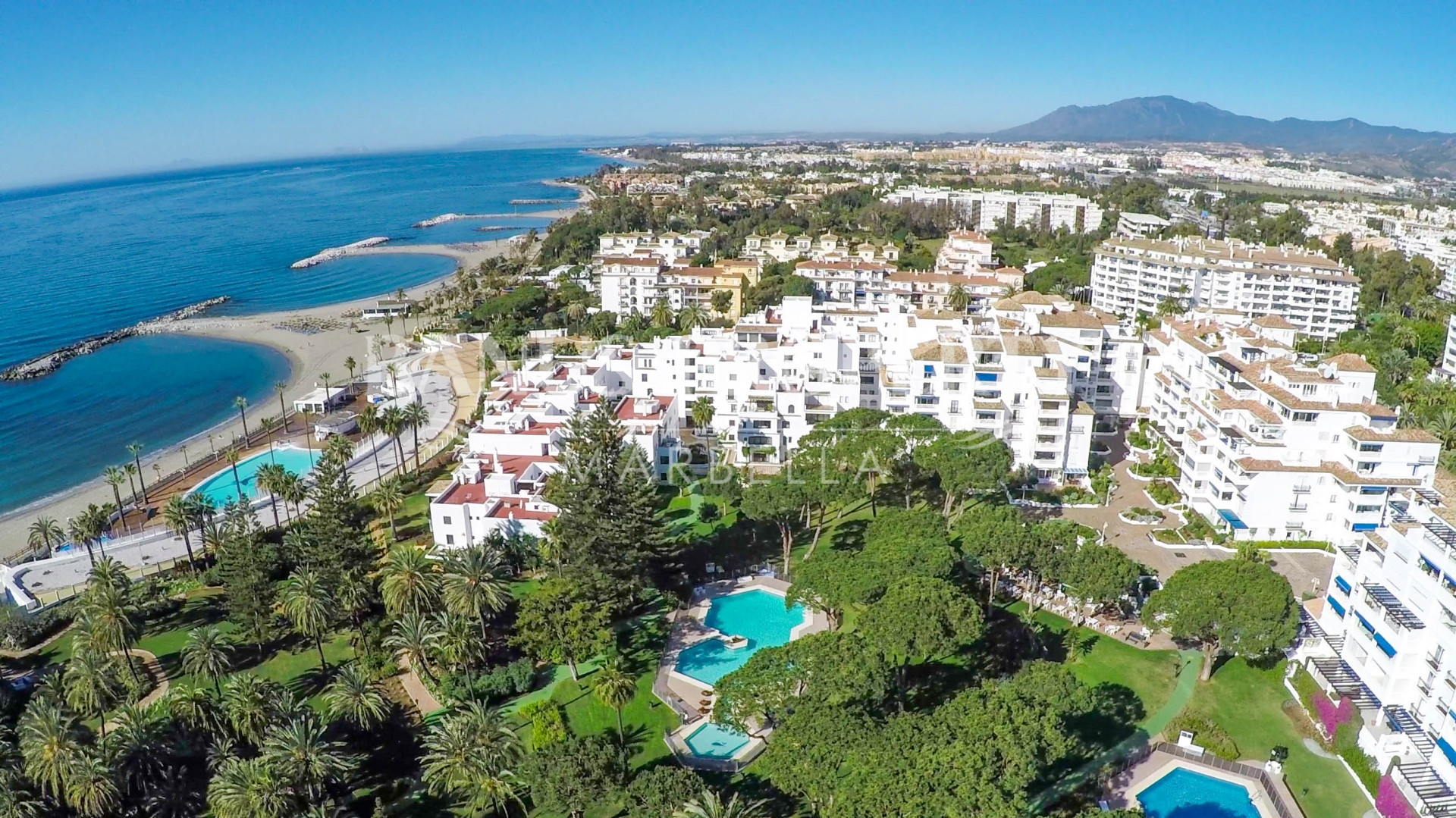 Modern 2 bedroom apartment, with  gardens views, in Puerto Banús