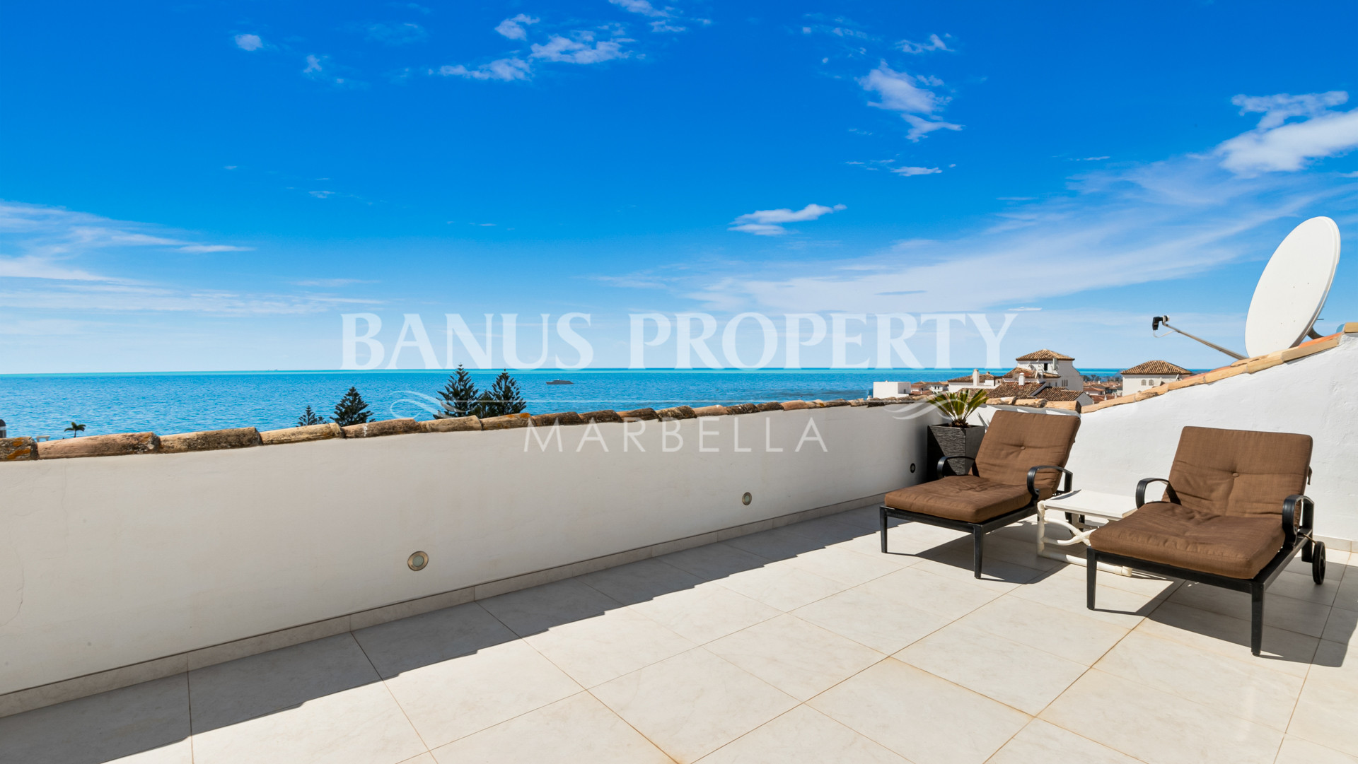 Your new life in Puerto Banus with dramatic sea views 