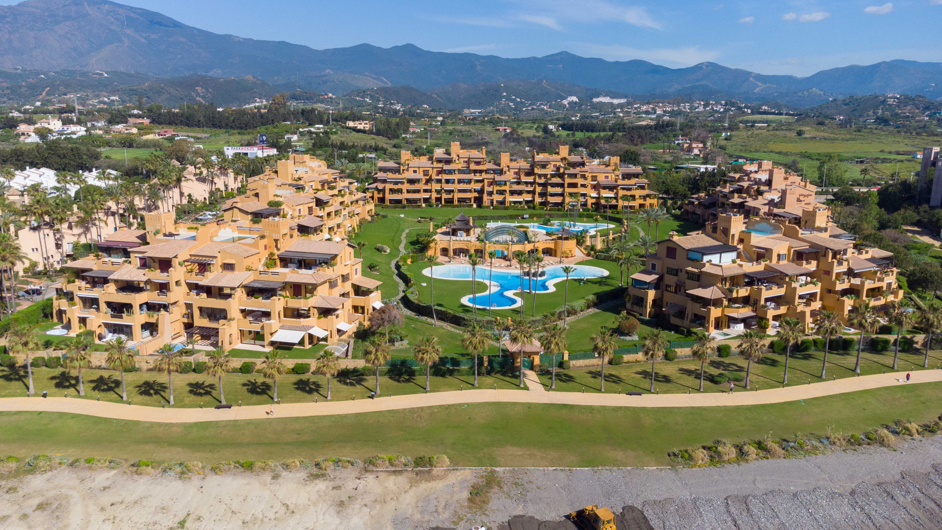 Elegant Beachside apartment, Los Granados del Mar- Estepona