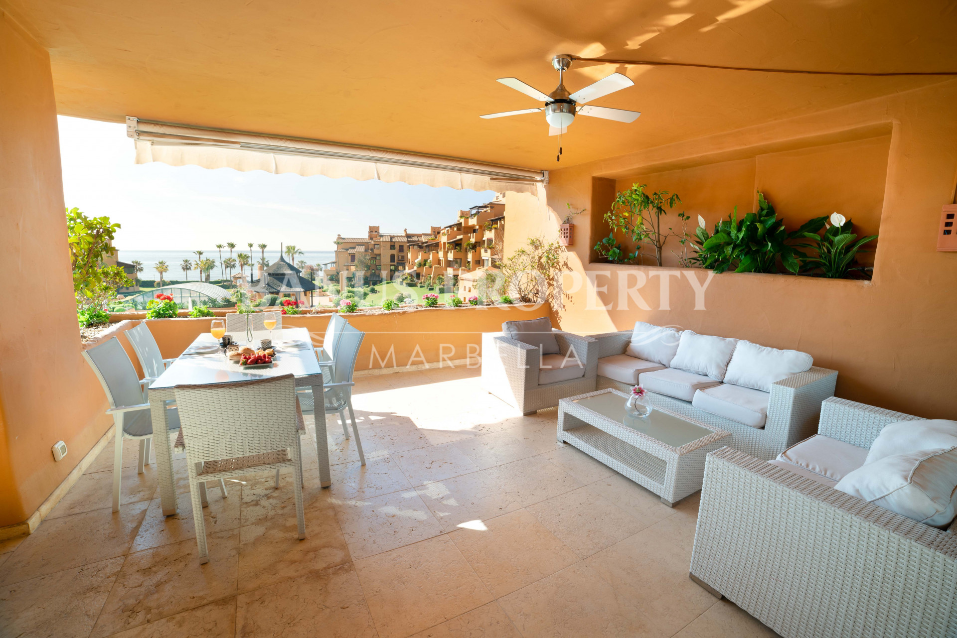 Elegant Beachside apartment, Los Granados del Mar- Estepona