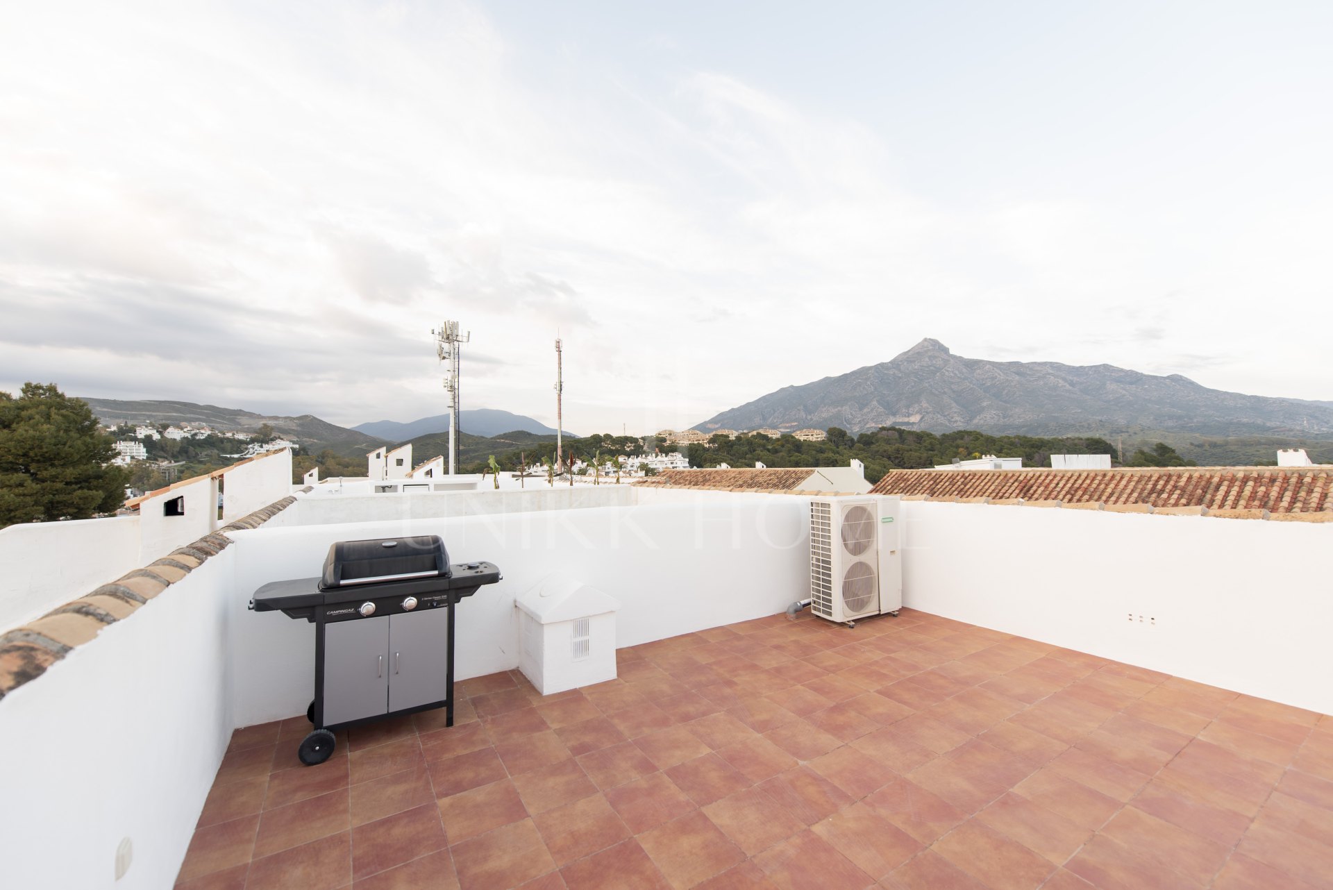 A stunning, renovated townhouse in Nueva Andalucía, Aloha.