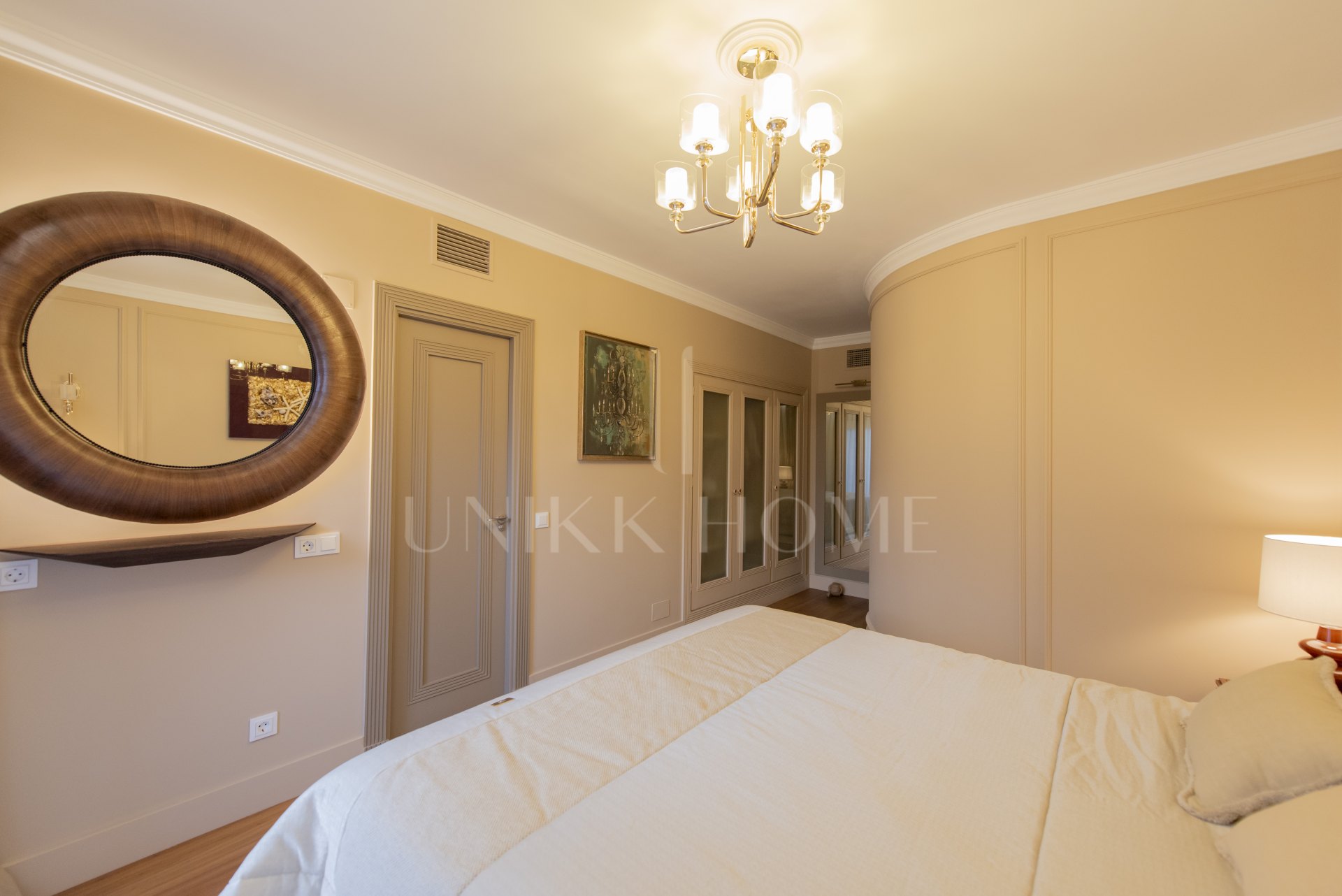 A stunning, renovated townhouse in Nueva Andalucía, Aloha.