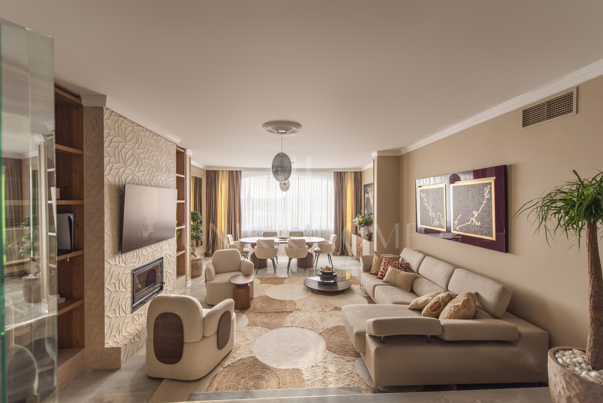 A stunning, renovated townhouse in Nueva Andalucía, Aloha.