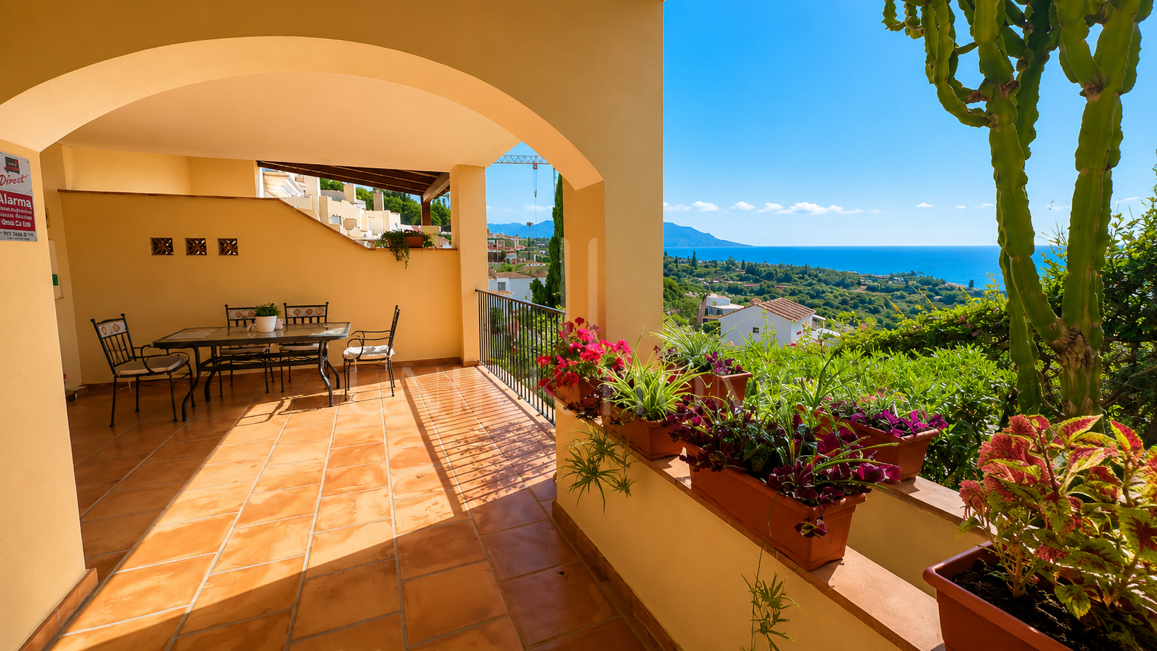 Apartment for sale in Benahavis