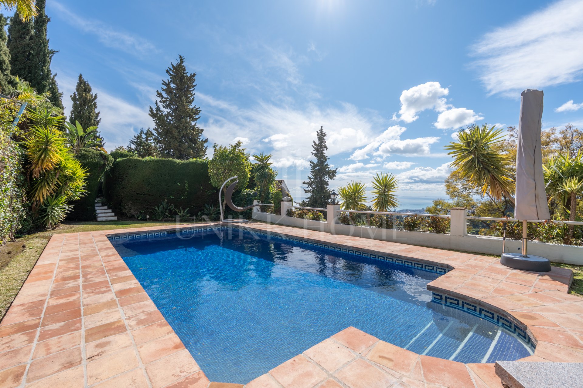 Elegant 4-Bedroom Luxury Villa Walking Distance to Mijas Pueblo