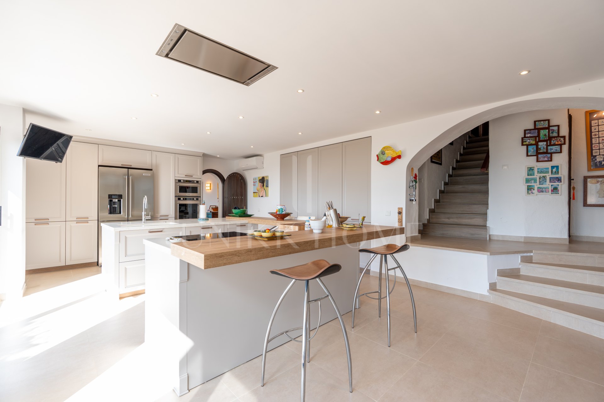 Elegant 4-Bedroom Luxury Villa Walking Distance to Mijas Pueblo