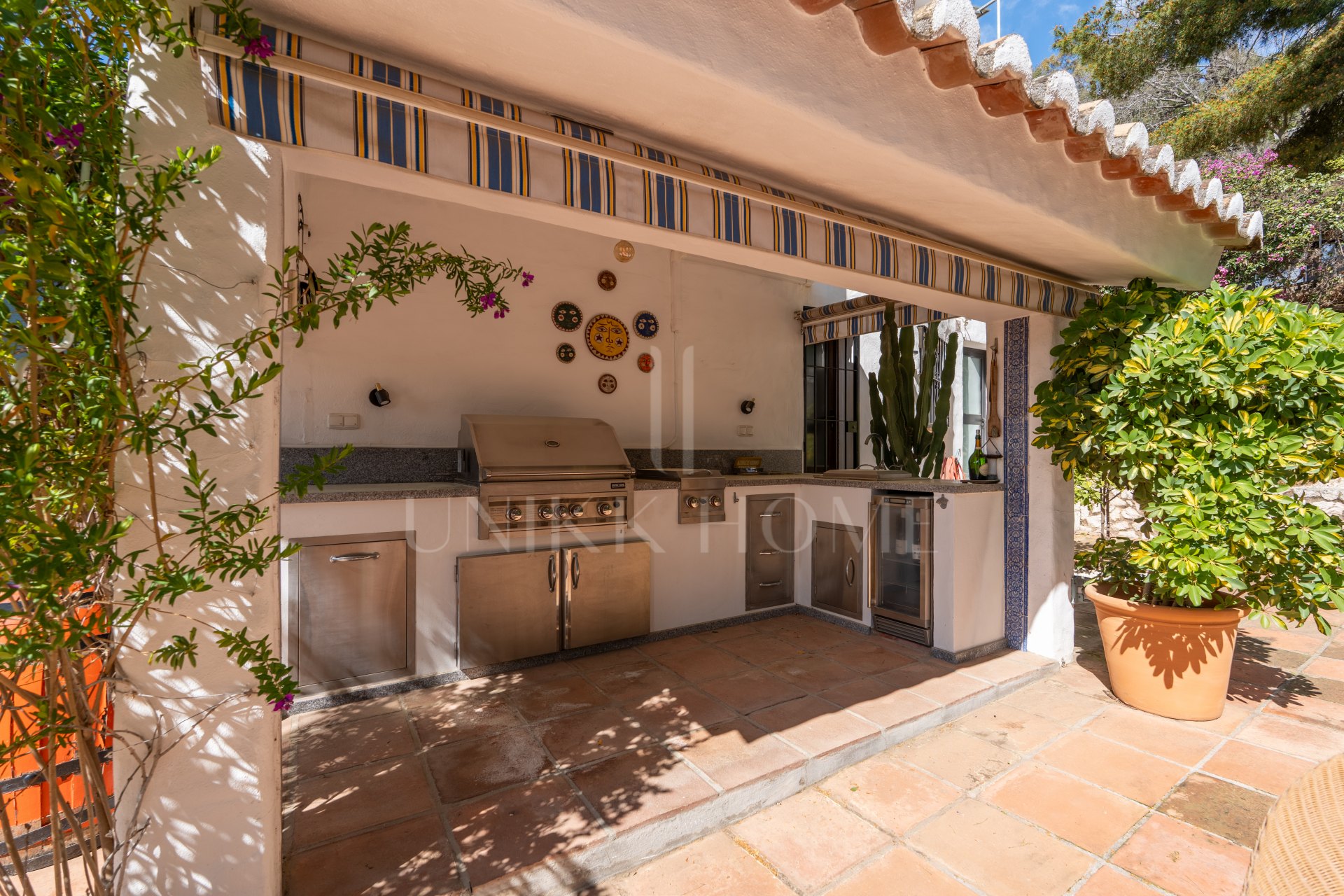 Elegant 4-Bedroom Luxury Villa Walking Distance to Mijas Pueblo