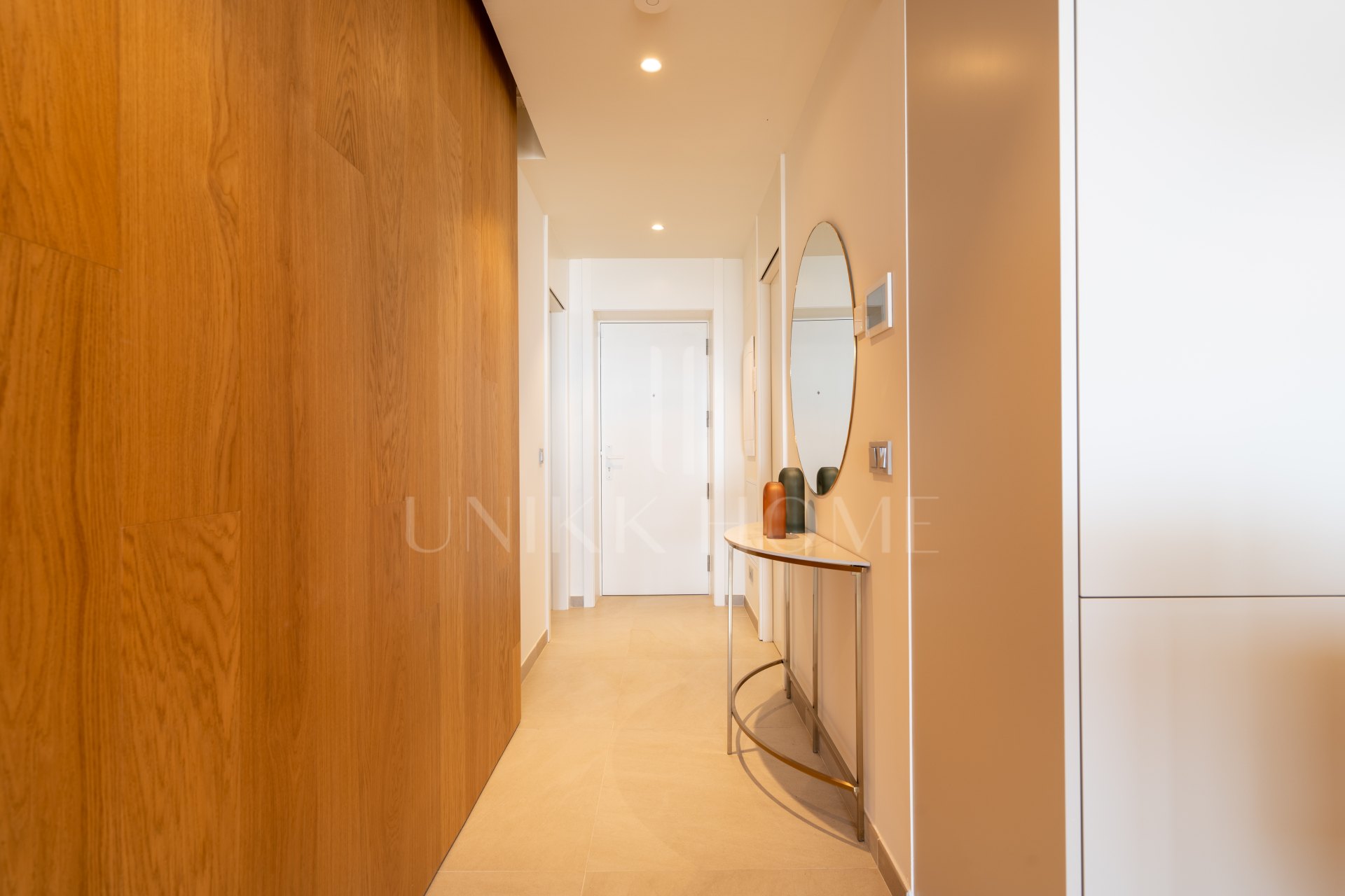Excepcional Apartamento de Lujo con Orientación Sur y Vistas Panorámicas al Mediterráneo – A Estrenar y Nunca Habitado – Membresía Platinum Incluida