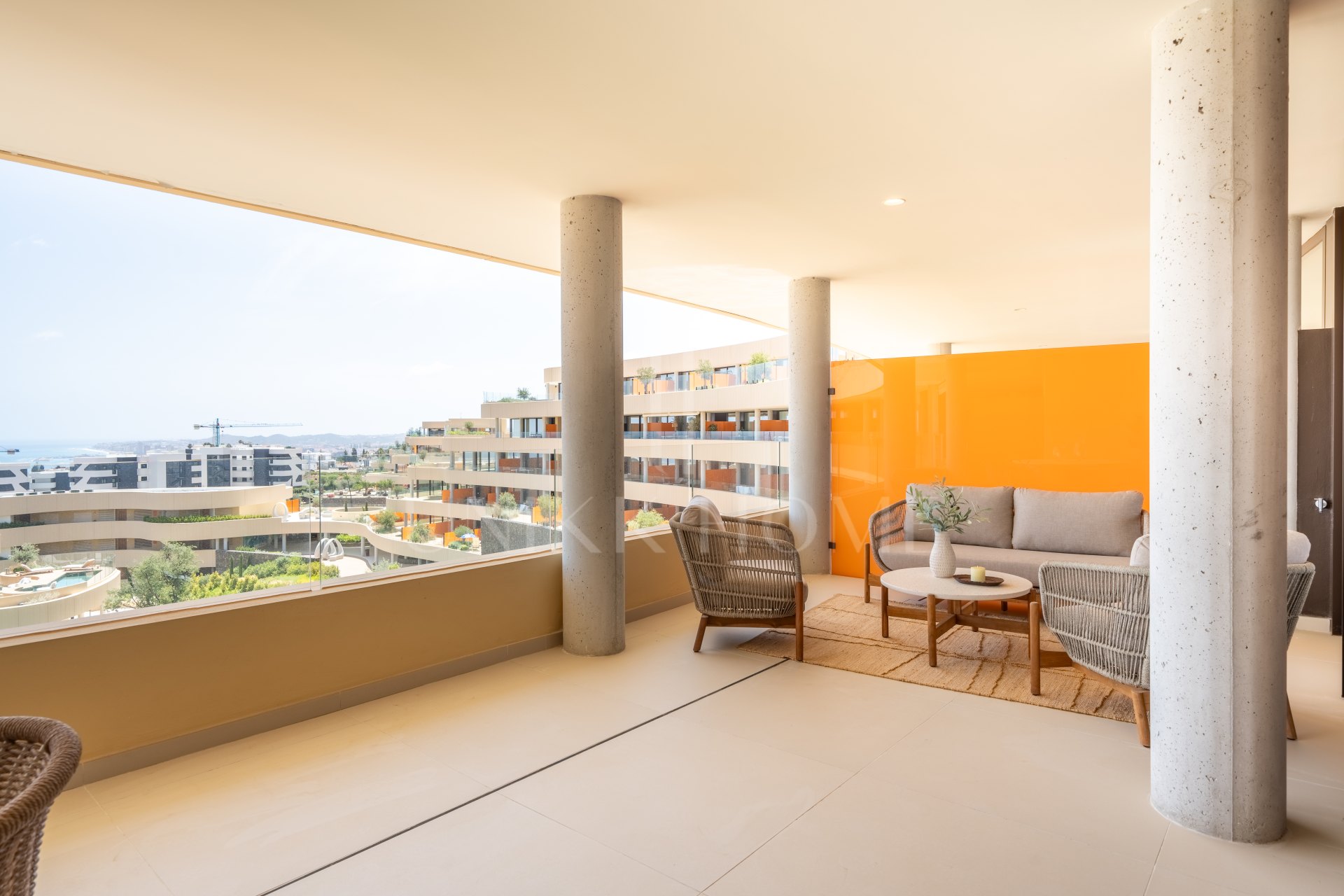 Excepcional Apartamento de Lujo con Orientación Sur y Vistas Panorámicas al Mediterráneo – A Estrenar y Nunca Habitado – Membresía Platinum Incluida