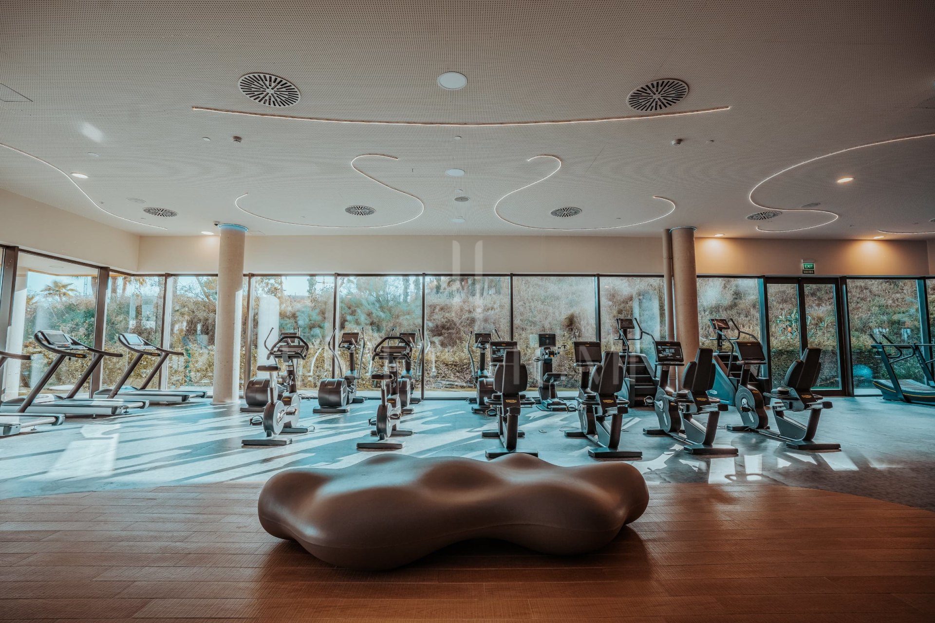 Excepcional Apartamento de Lujo con Orientación Sur y Vistas Panorámicas al Mediterráneo – A Estrenar y Nunca Habitado – Membresía Platinum Incluida