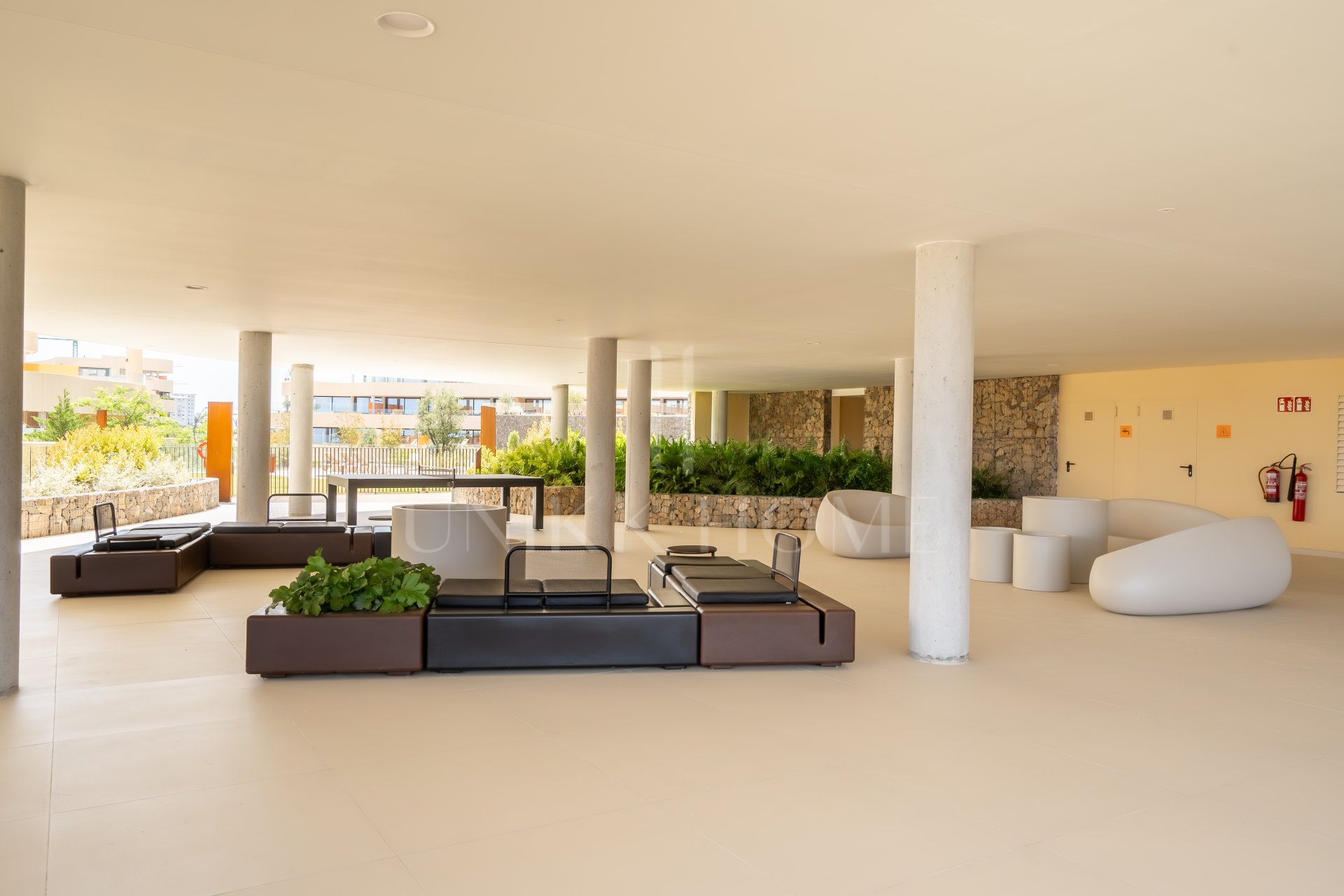 Excepcional Apartamento de Lujo con Orientación Sur y Vistas Panorámicas al Mediterráneo – A Estrenar y Nunca Habitado – Membresía Platinum Incluida