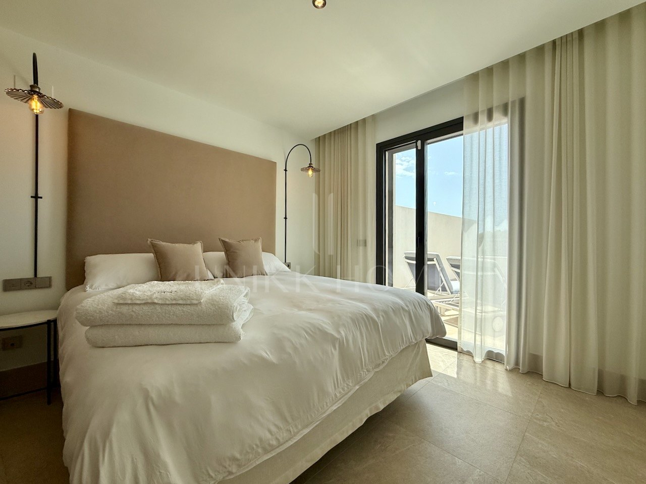 Ático con vistas panorámicas al mar y solárium, Casares