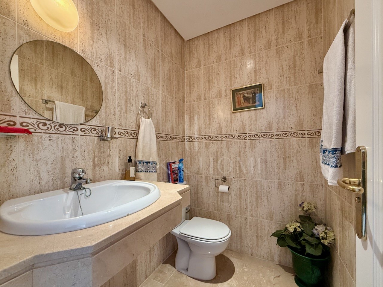 Exceptional penthouse with panoramic views in Duquesa Port, Manilva