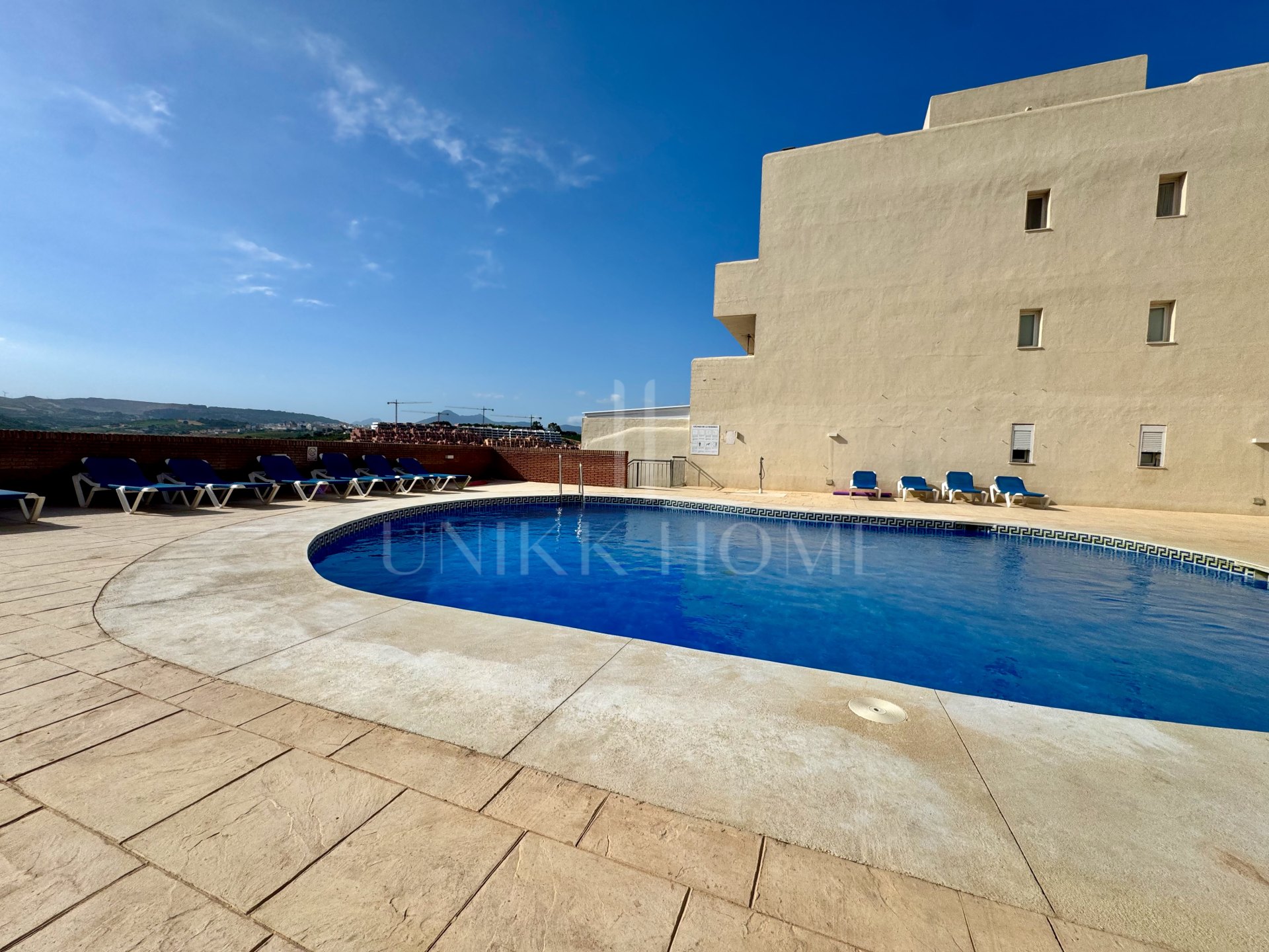 Luminoso dúplex con amplias terrazas y vistas panorámicas, La Duquesa