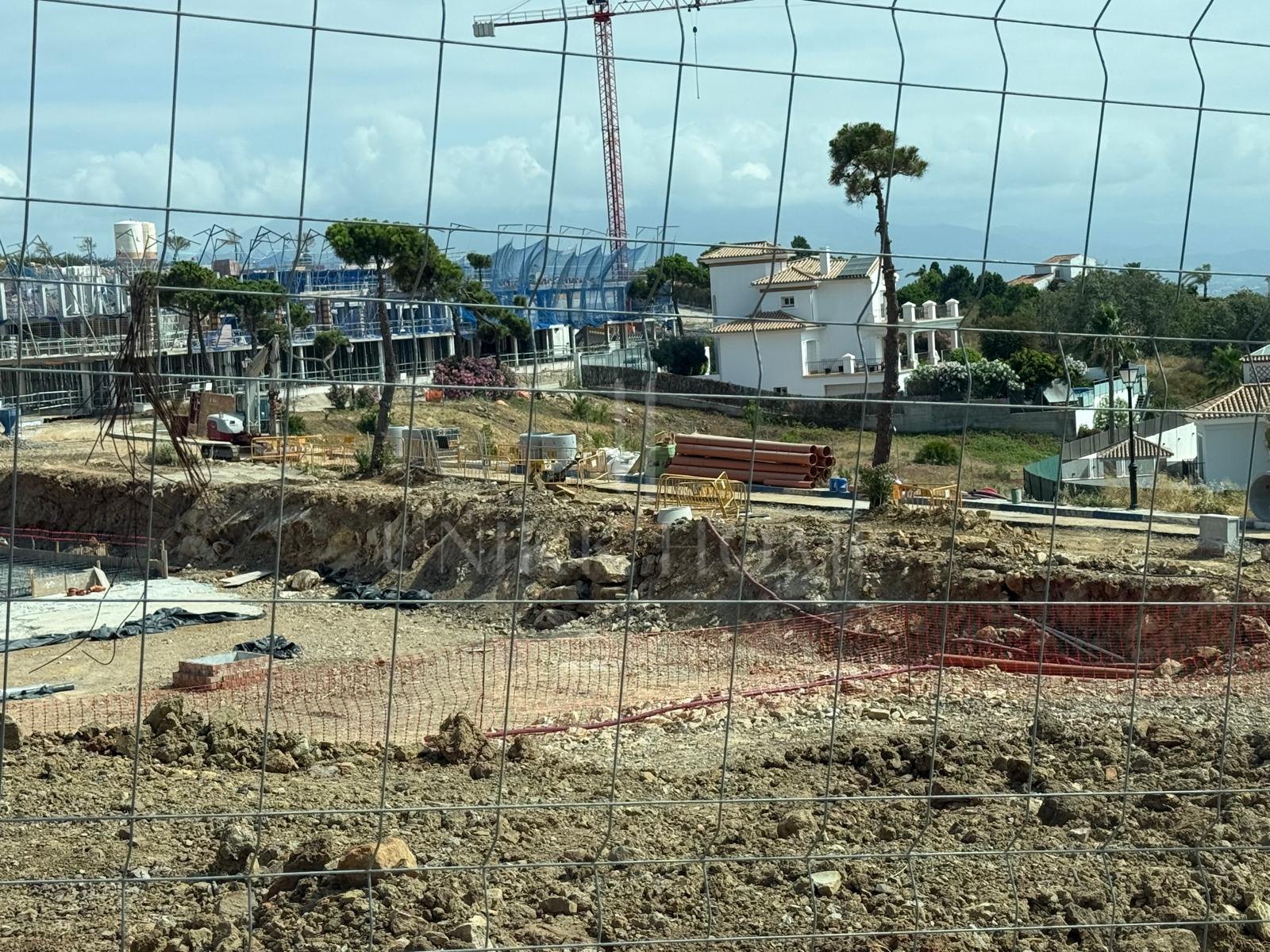 963 m² plot with granted building licence for a villa, La Paloma, Manilva