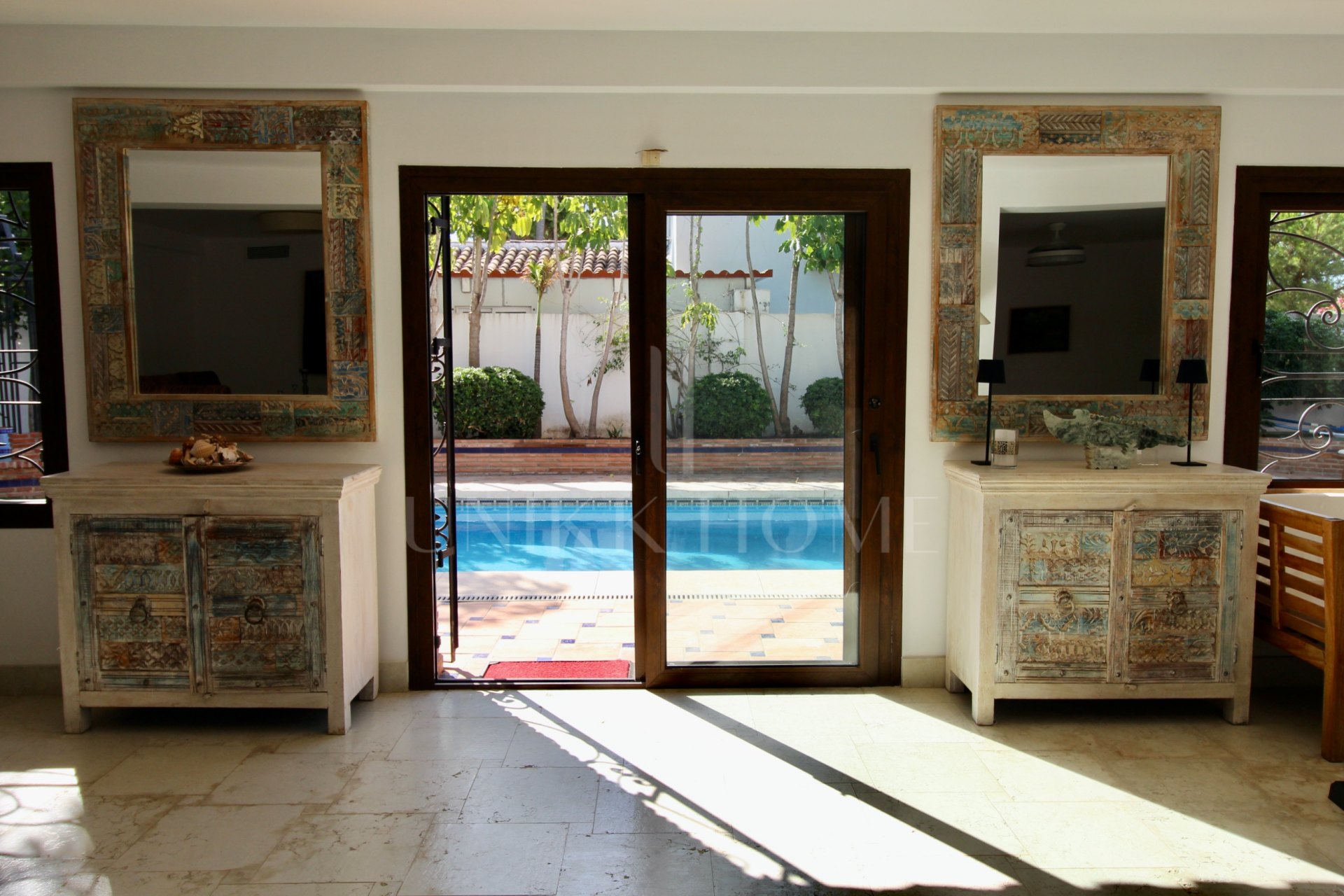 Beachside Mediterranean Villa for Sale in El Presidente, Marbella – Investment Opportunity