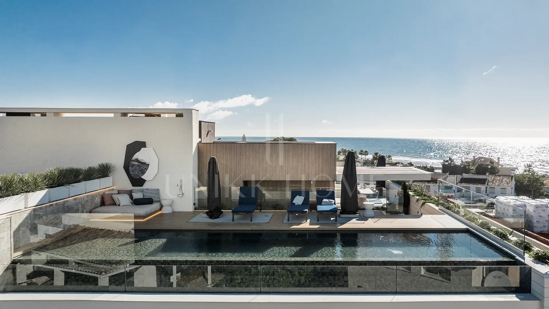 Luxury on the beachfront