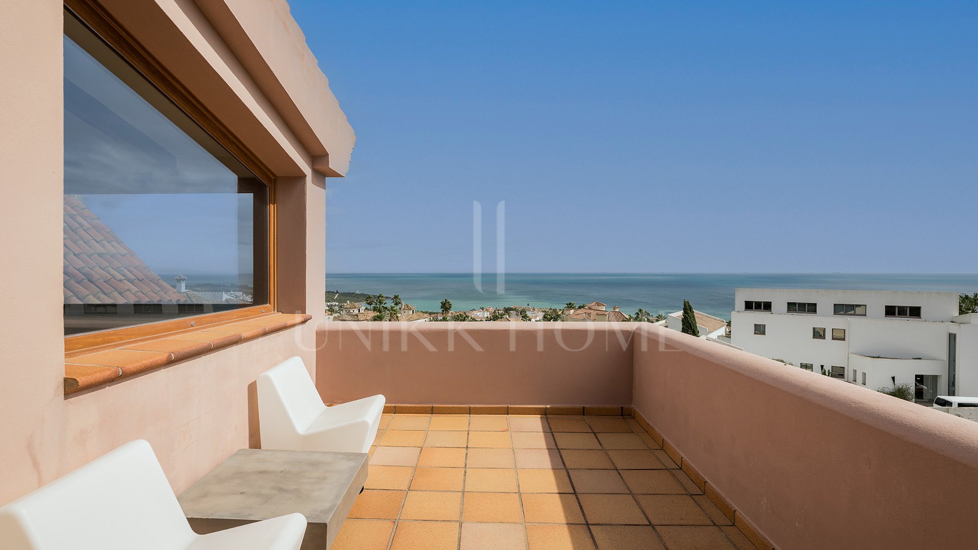 Stunning Villa with breathtaking Sea Views in Alcaidesa, Costa del Sol