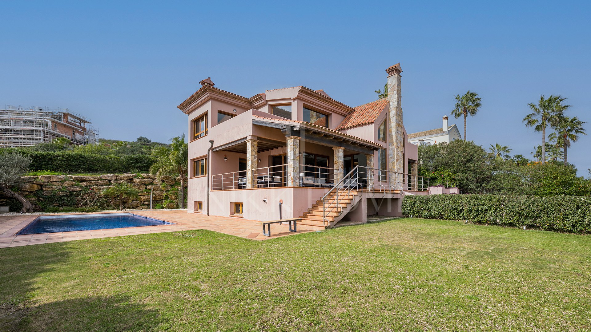 Stunning Villa with breathtaking Sea Views in Alcaidesa, Costa del Sol