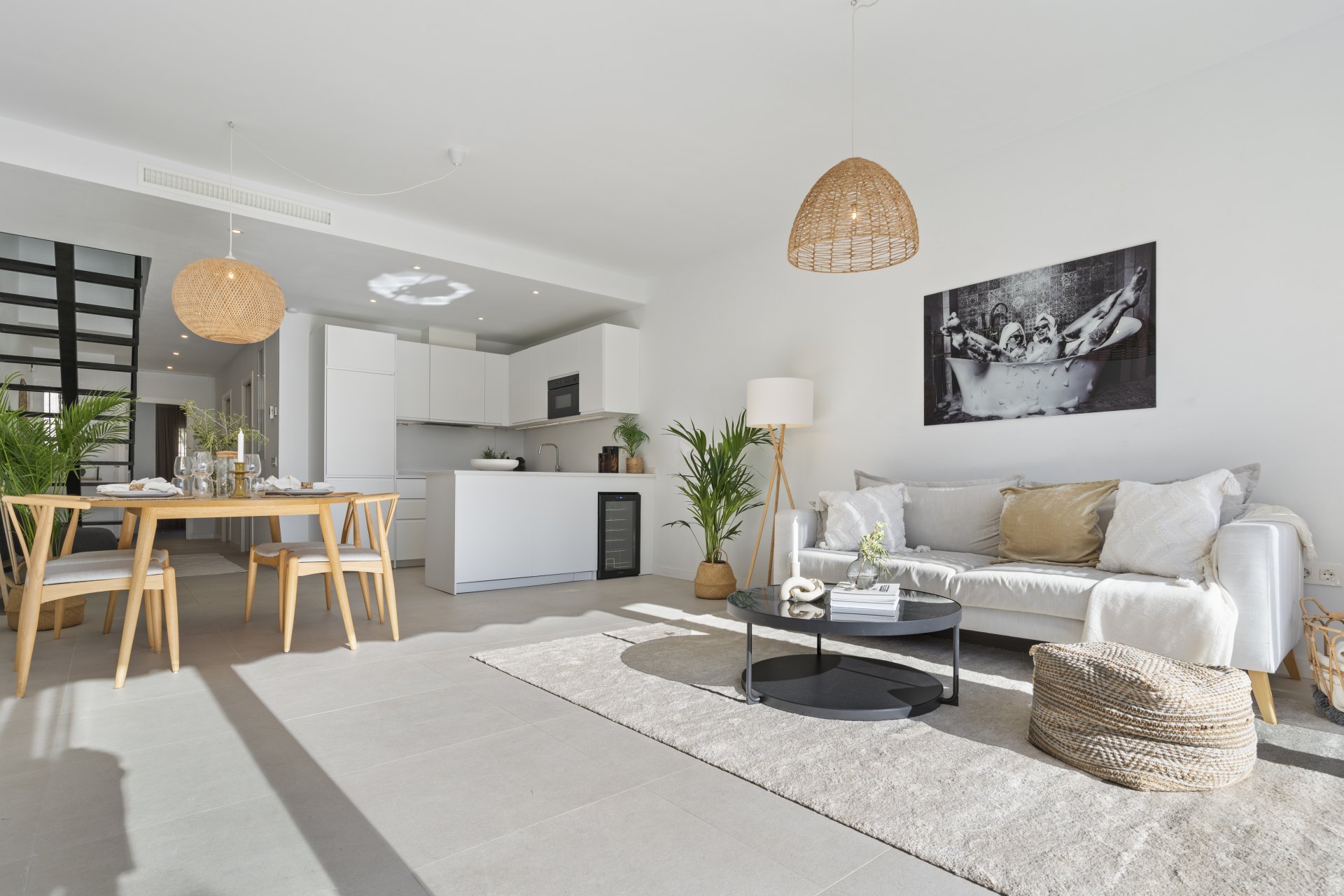 Casa adosada en urbanización cerrada y en primera línea de golf en el corazón de Nueva Andalucia