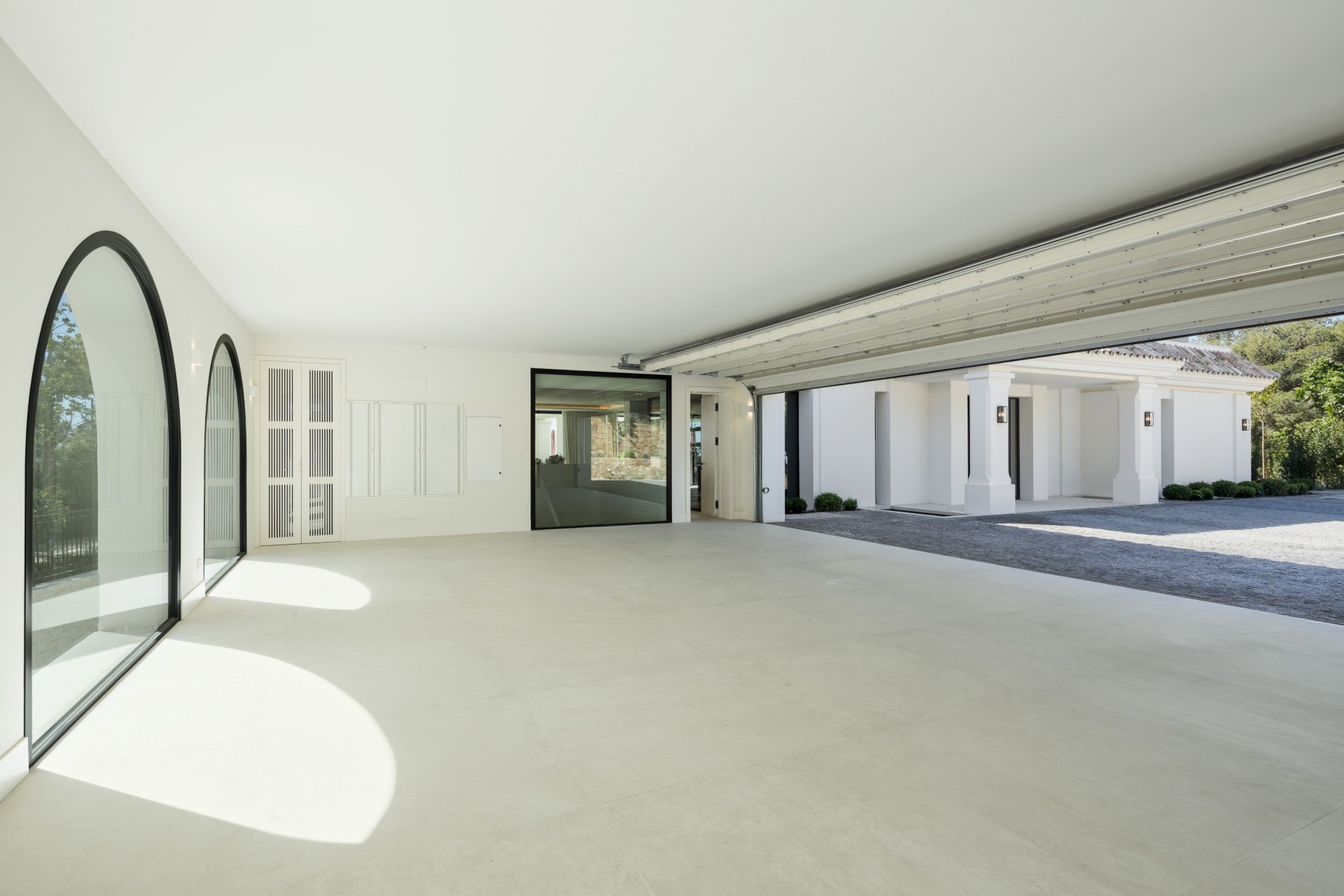 Elegante villa de estilo andaluz mediterráneo en Sierra Blanca, Milla de Oro, Marbella