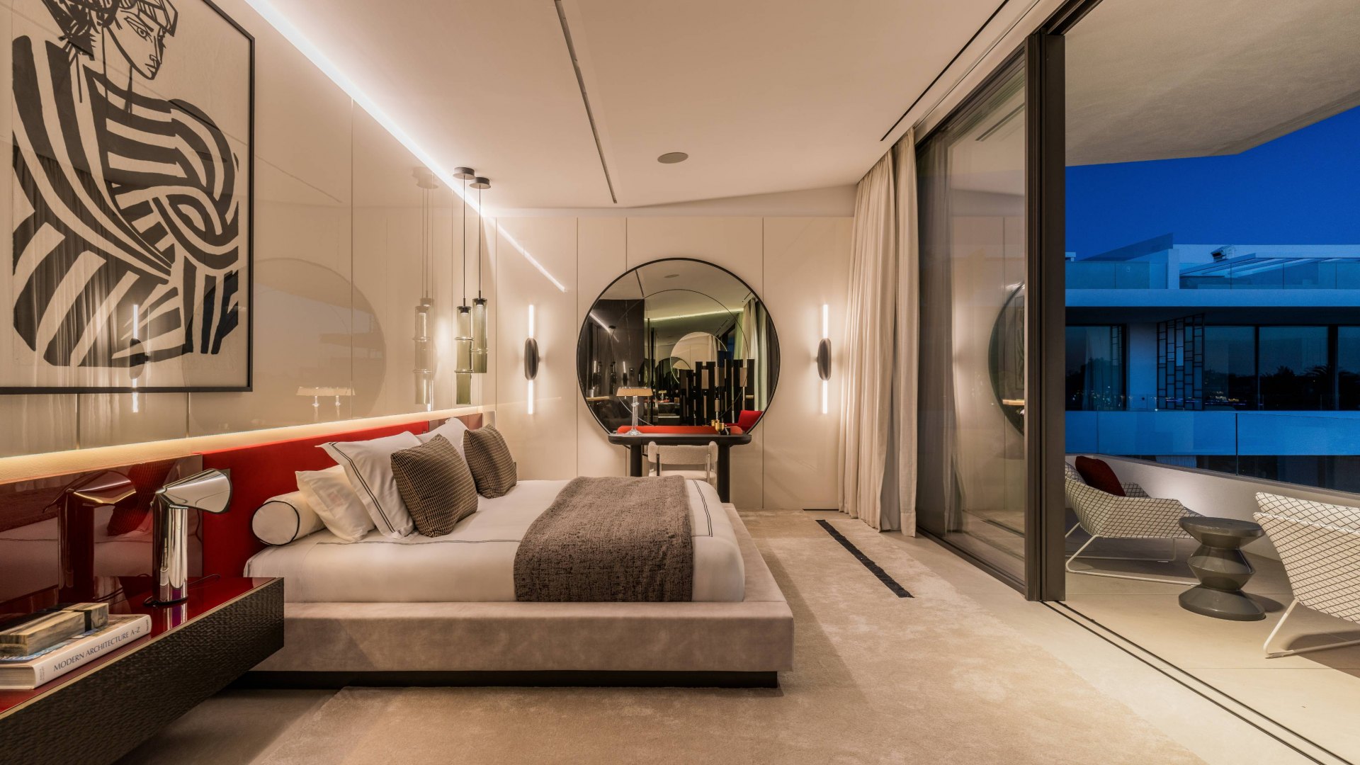 Exceptional property on the exclusive Golden Mile