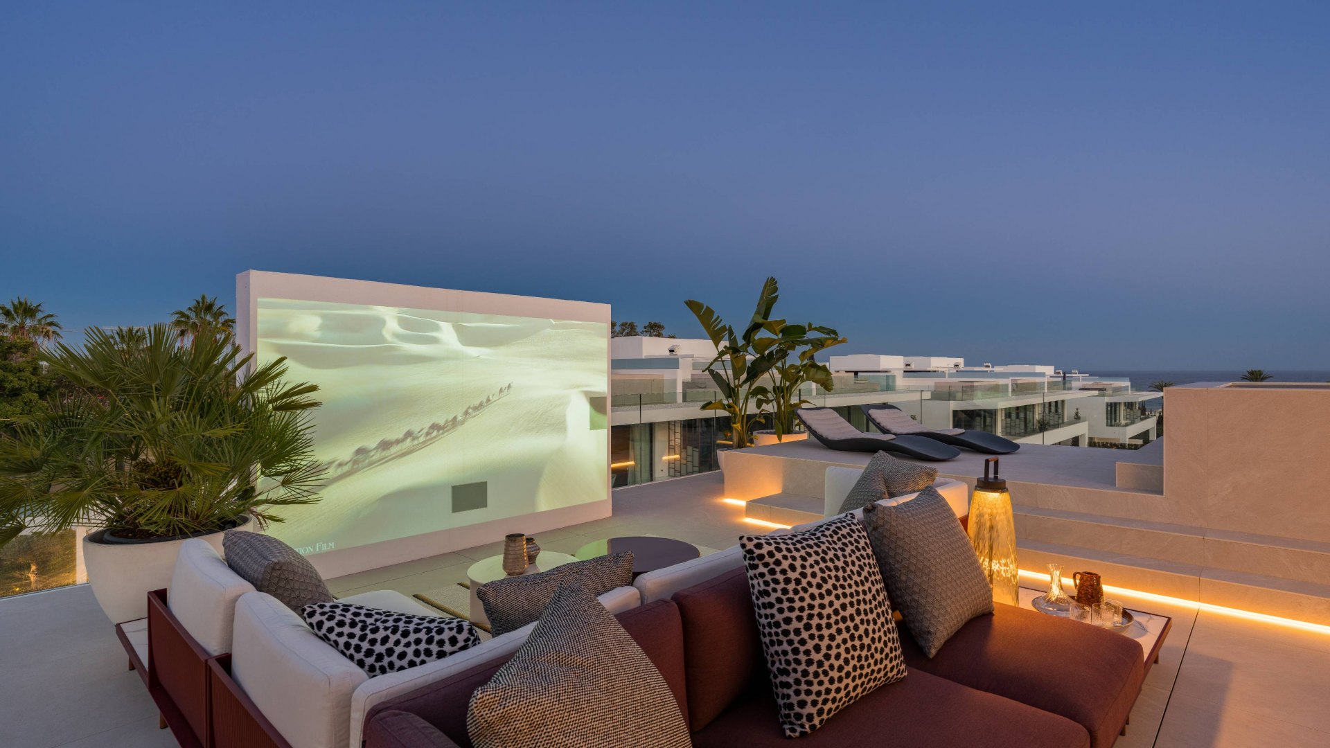 Exceptional property on the exclusive Golden Mile