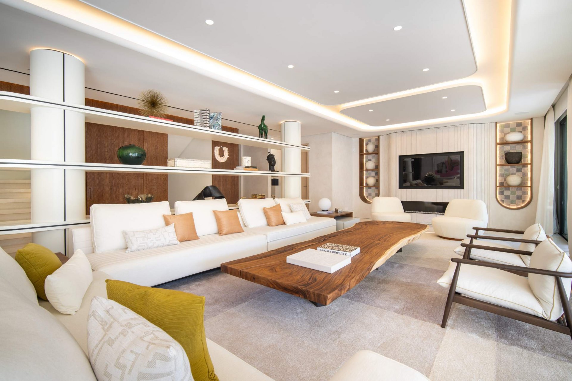 Magnífica exclusiva gran villa de nueva construcción en la Milla de Oro con preciosas vistas al mar