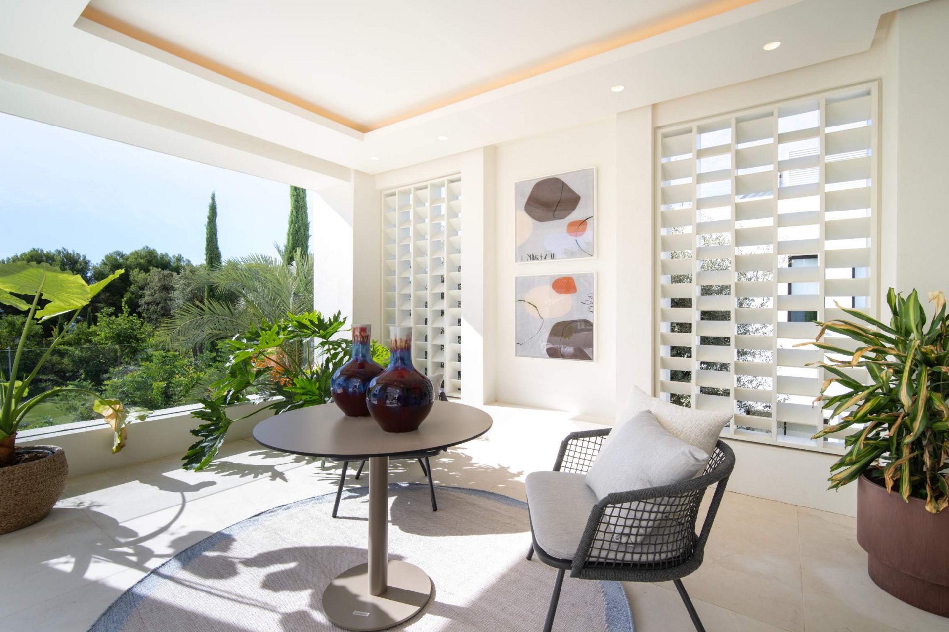 Magnífica exclusiva gran villa de nueva construcción en la Milla de Oro con preciosas vistas al mar