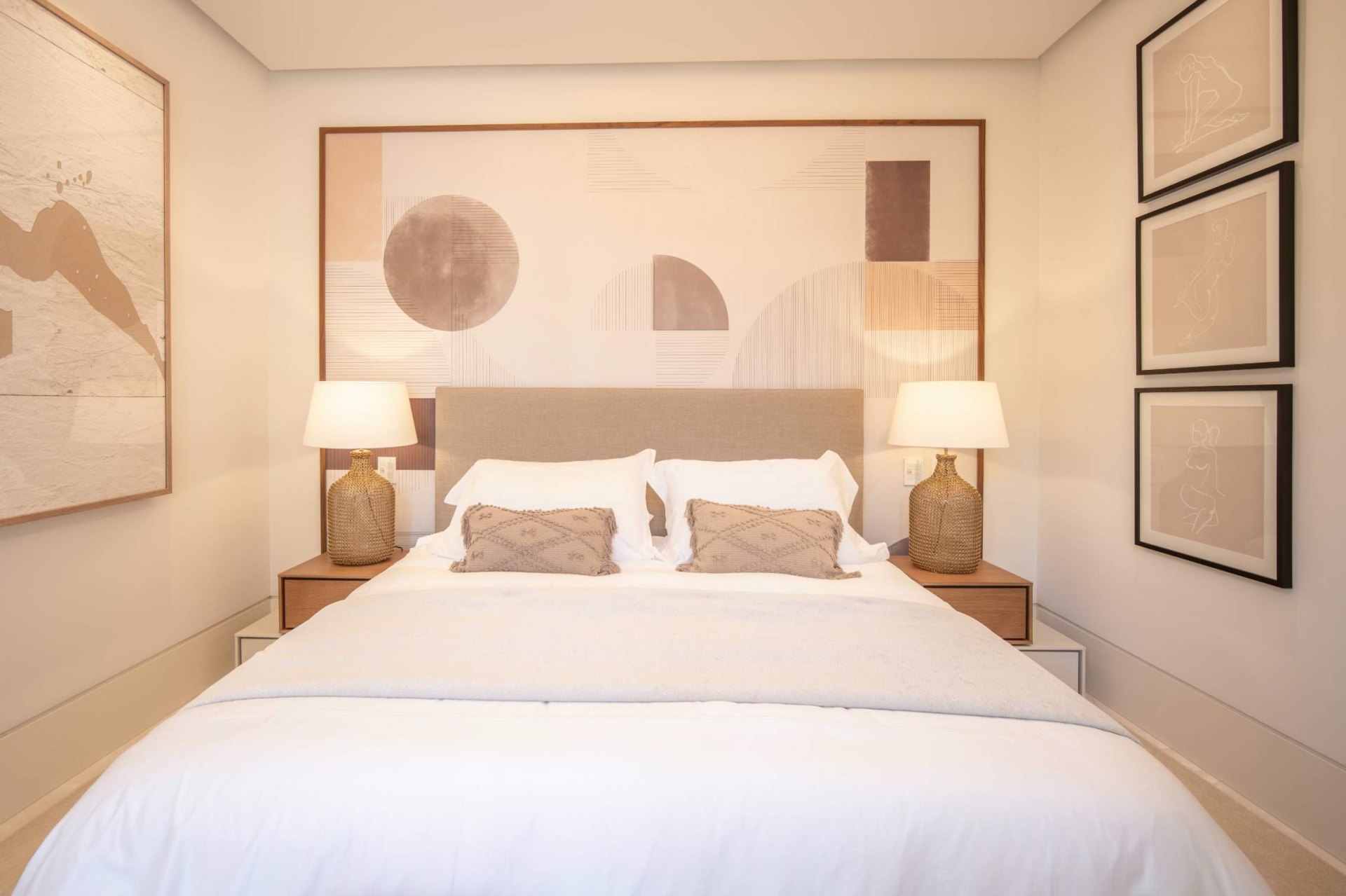 Magnífica exclusiva gran villa de nueva construcción en la Milla de Oro con preciosas vistas al mar