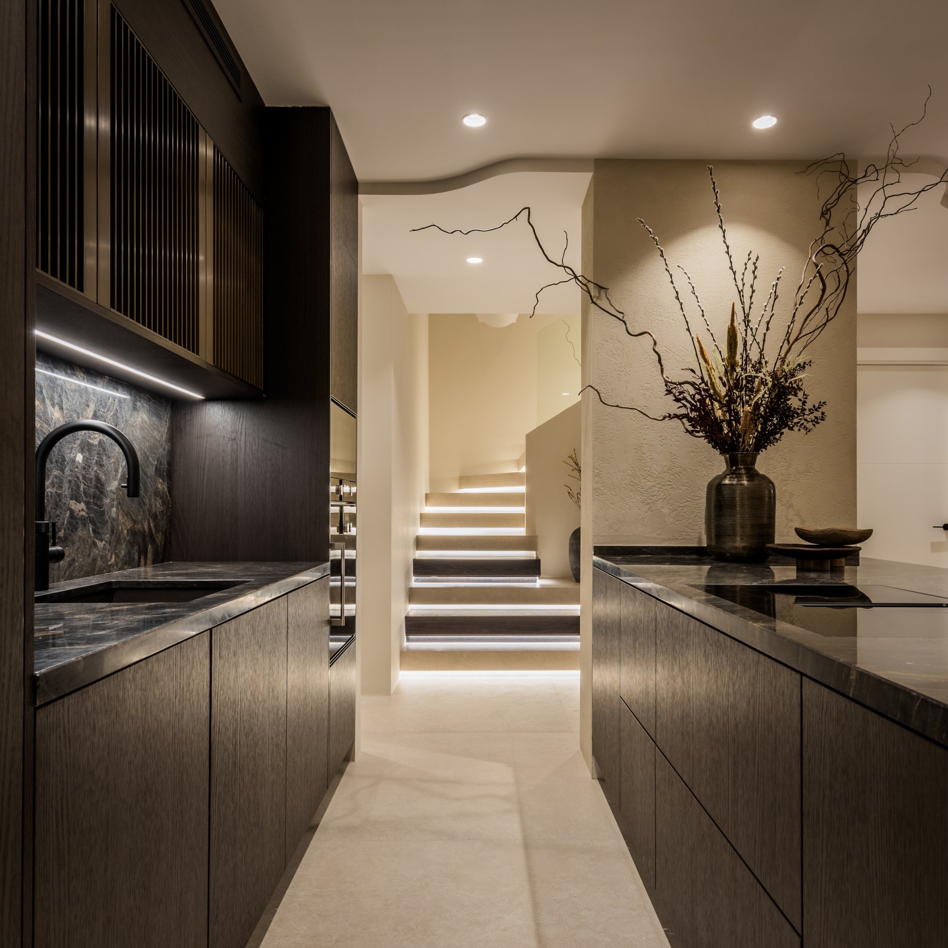 Stunning high end penthouse with spectacular sea views on the beachfront in Marbella East