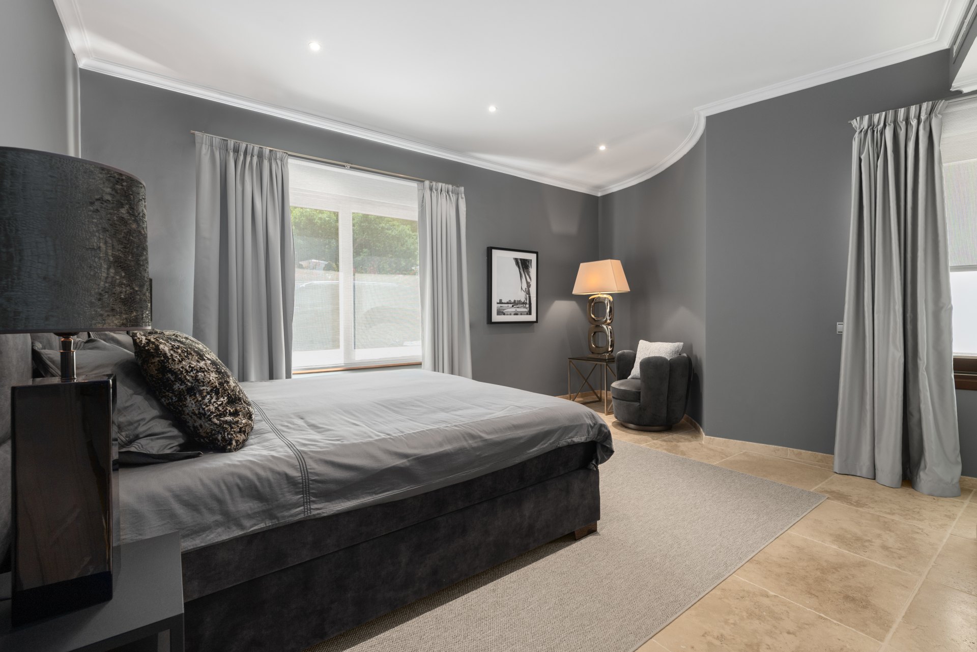 Exquisite luxury villa with panoramic views in El Herrojo Alto, La Quinta, Benahavís