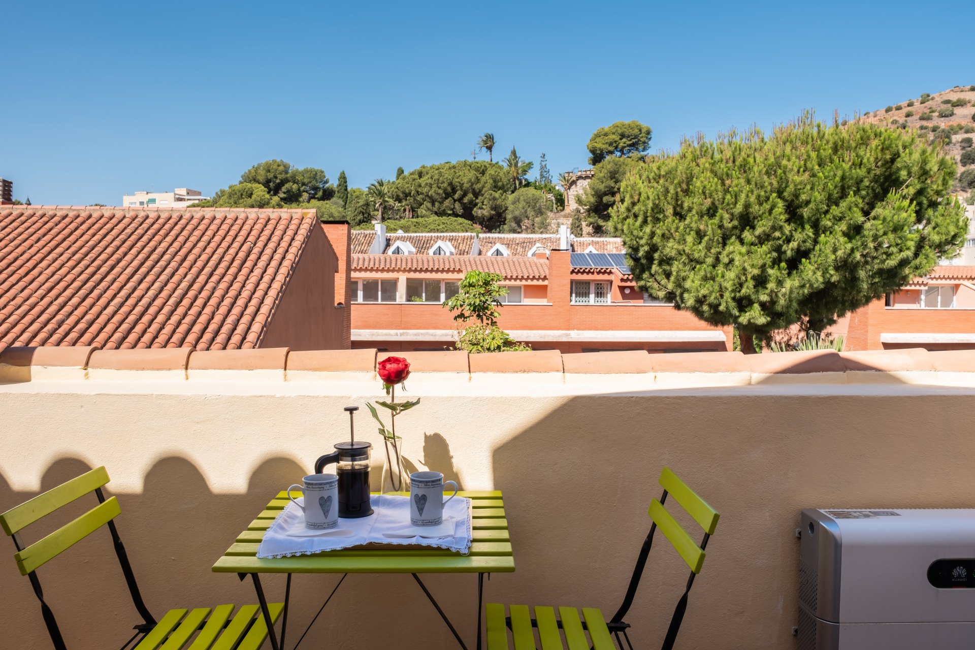 Charming semi-detached house in bajo Limonar