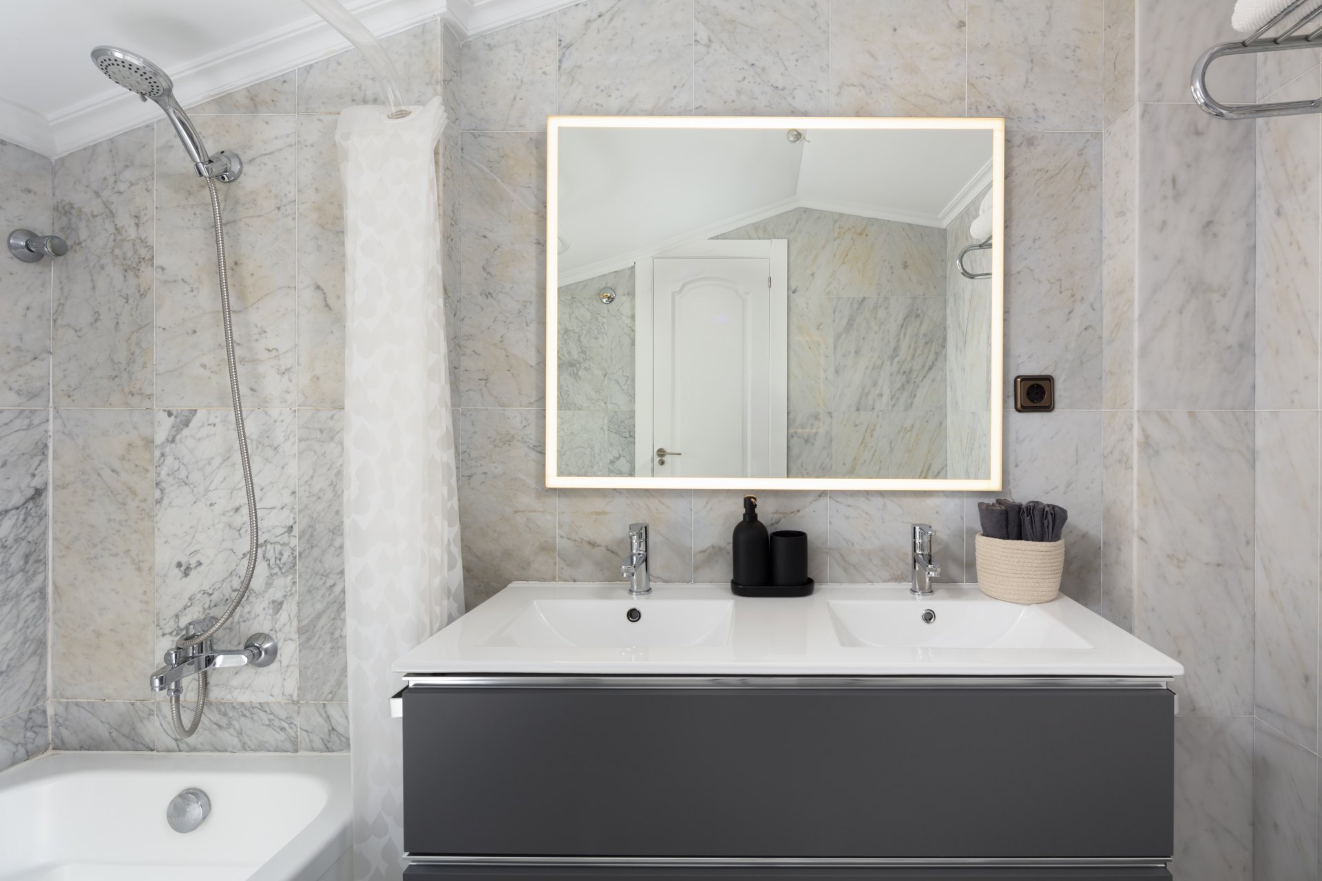 Charming semi-detached house in bajo Limonar