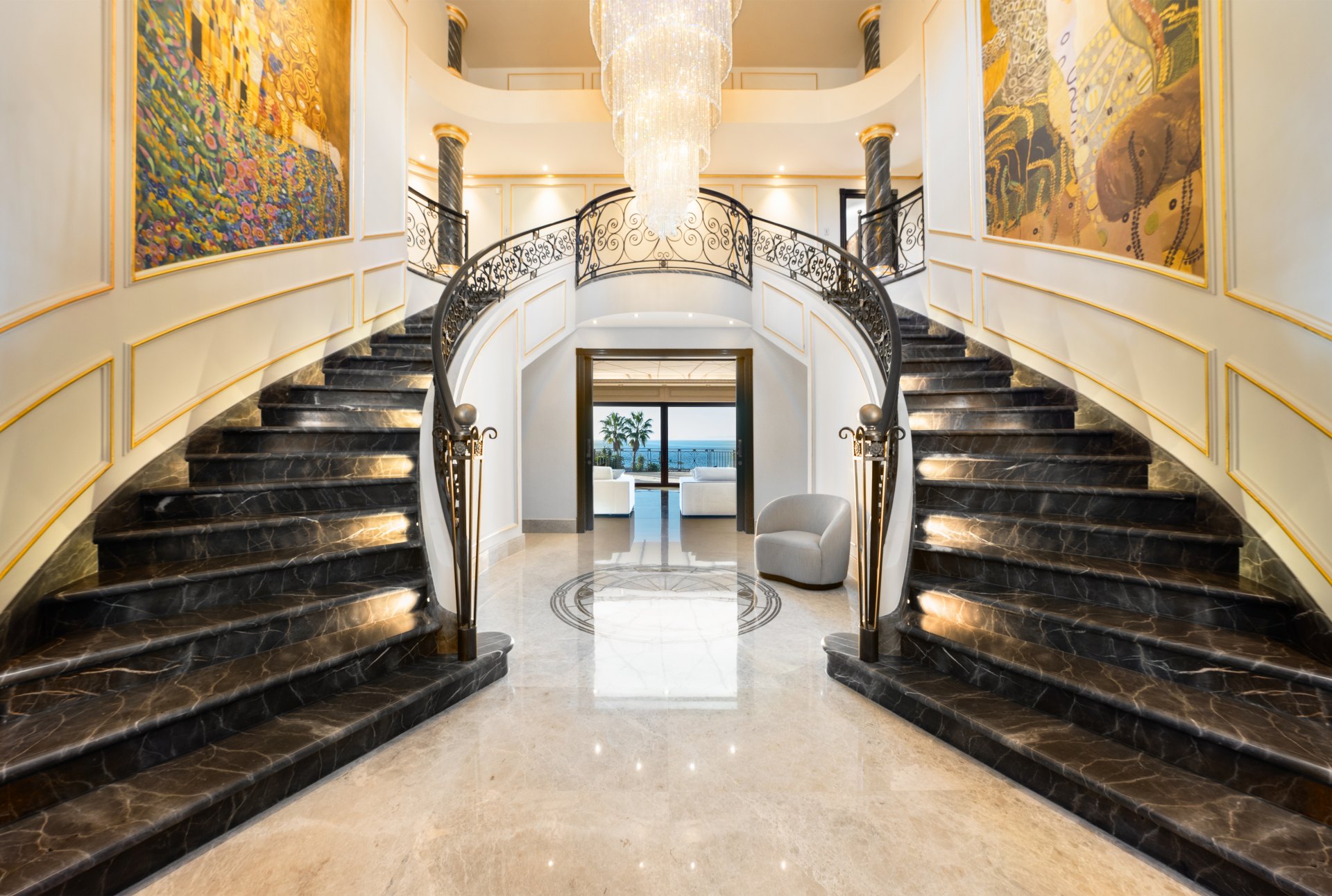 Preciosa villa en Marbella Este con vistas panorámicas