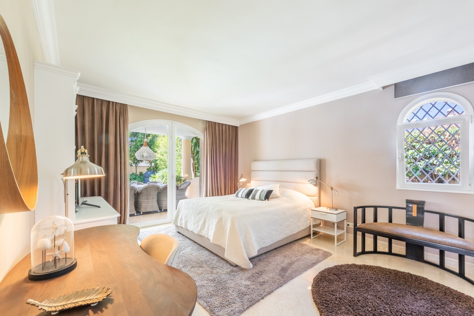 Timeless Villa on Golden Mile Beachside