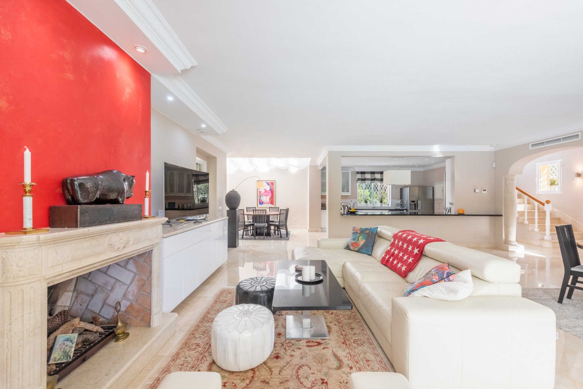 Timeless Villa on Golden Mile Beachside