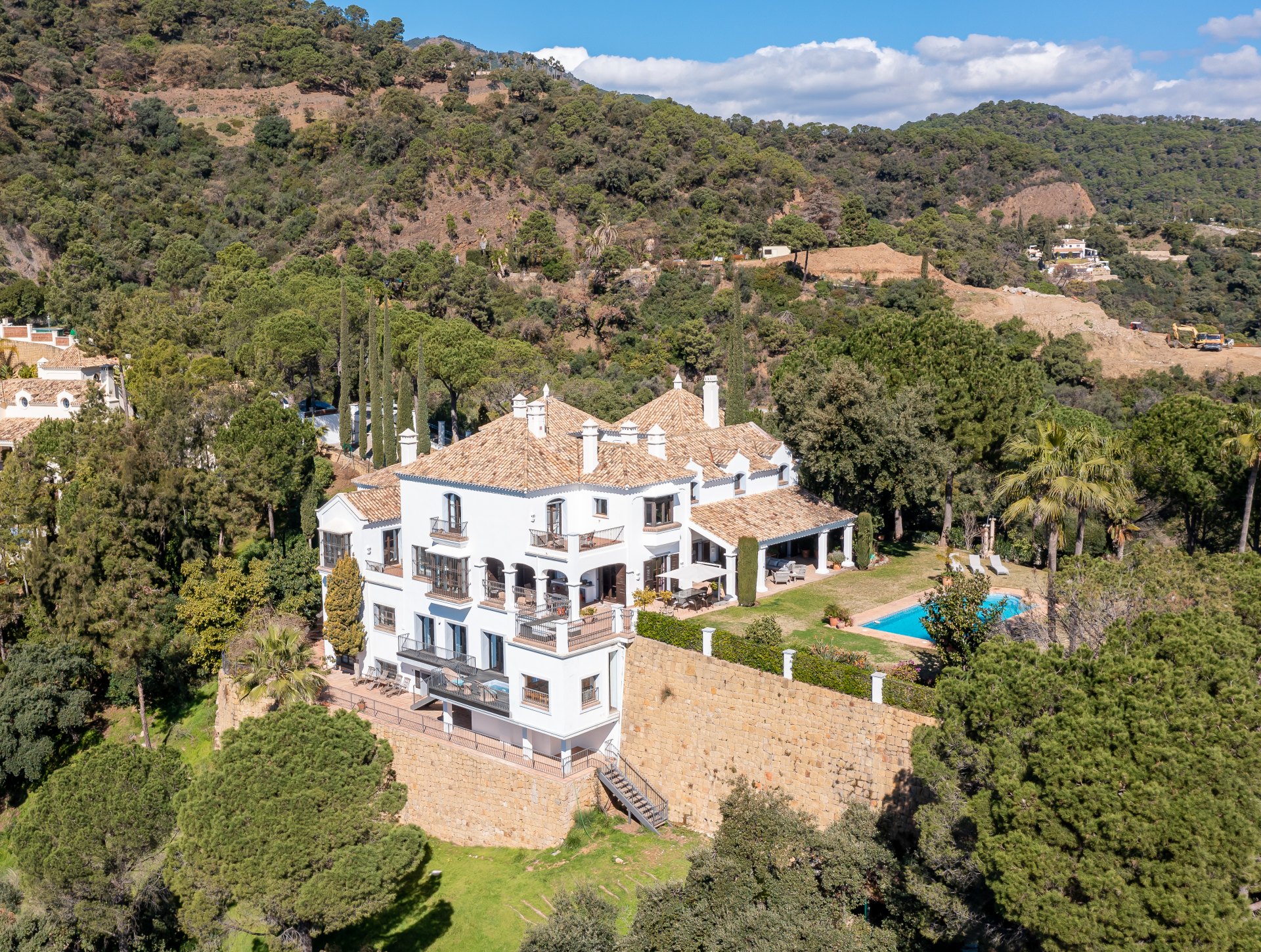 Wonderful luxury villa in the countryside with Andalusian flair