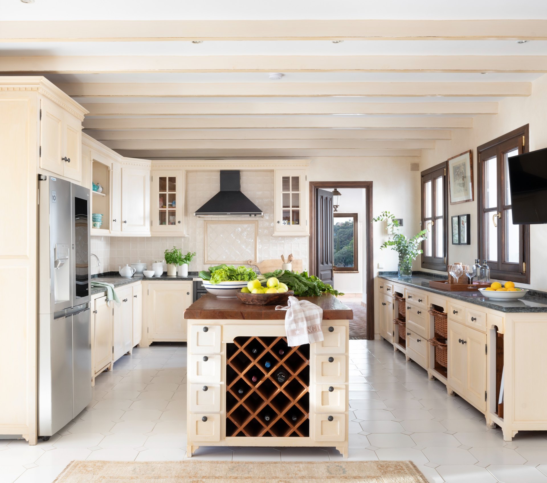 Wonderful luxury villa in the countryside with Andalusian flair