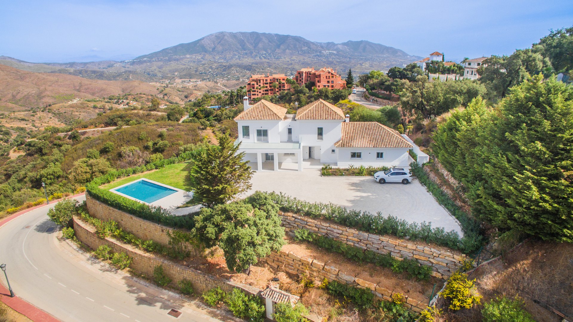 Perfect Family House on the hills of East Marbella
