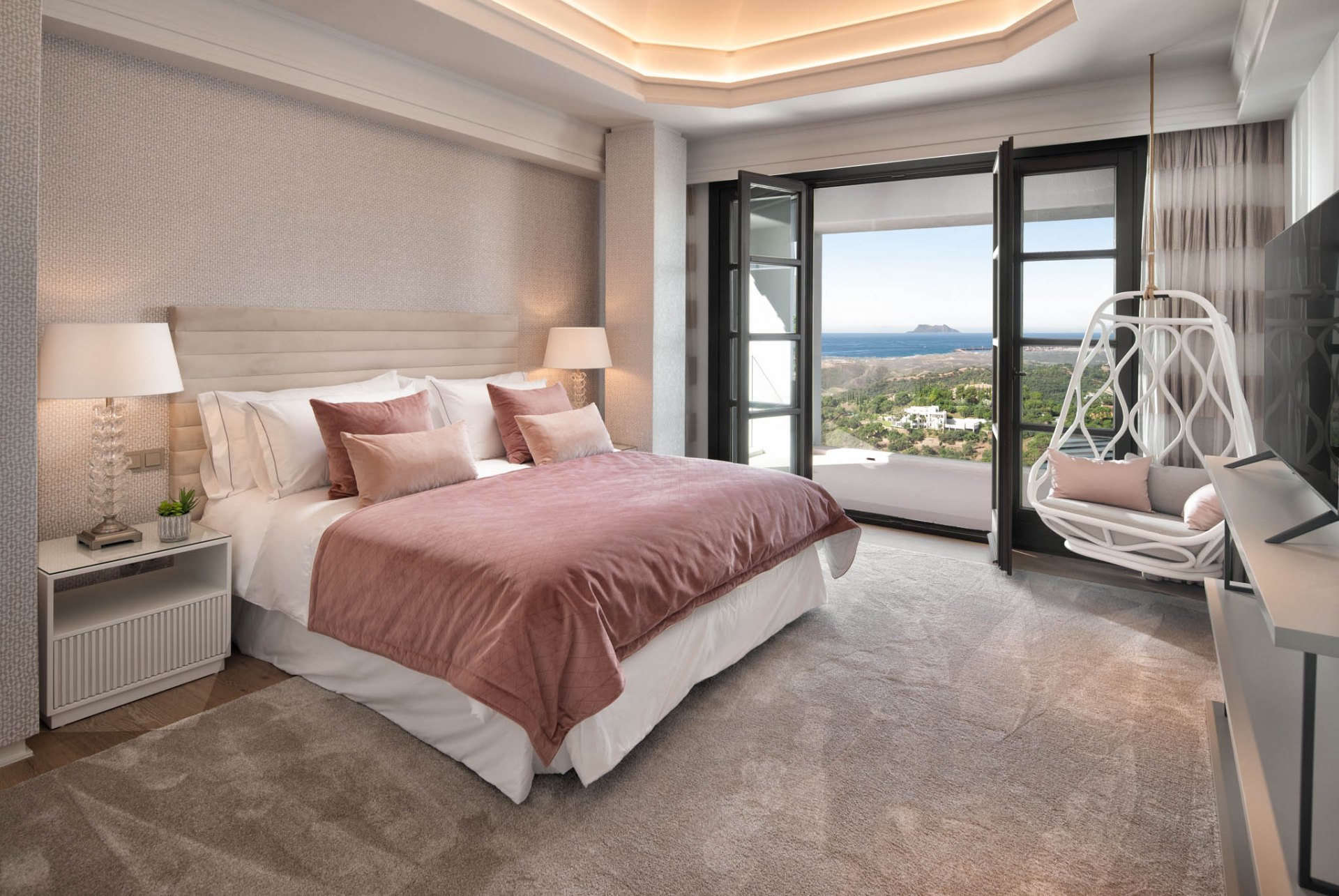 Renovated villa in the prestigious La Zagaleta development