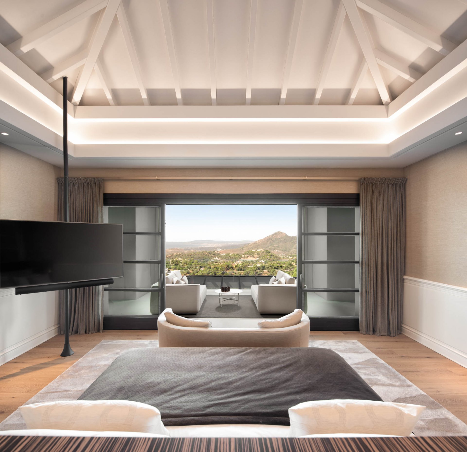 Renovated villa in the prestigious La Zagaleta development