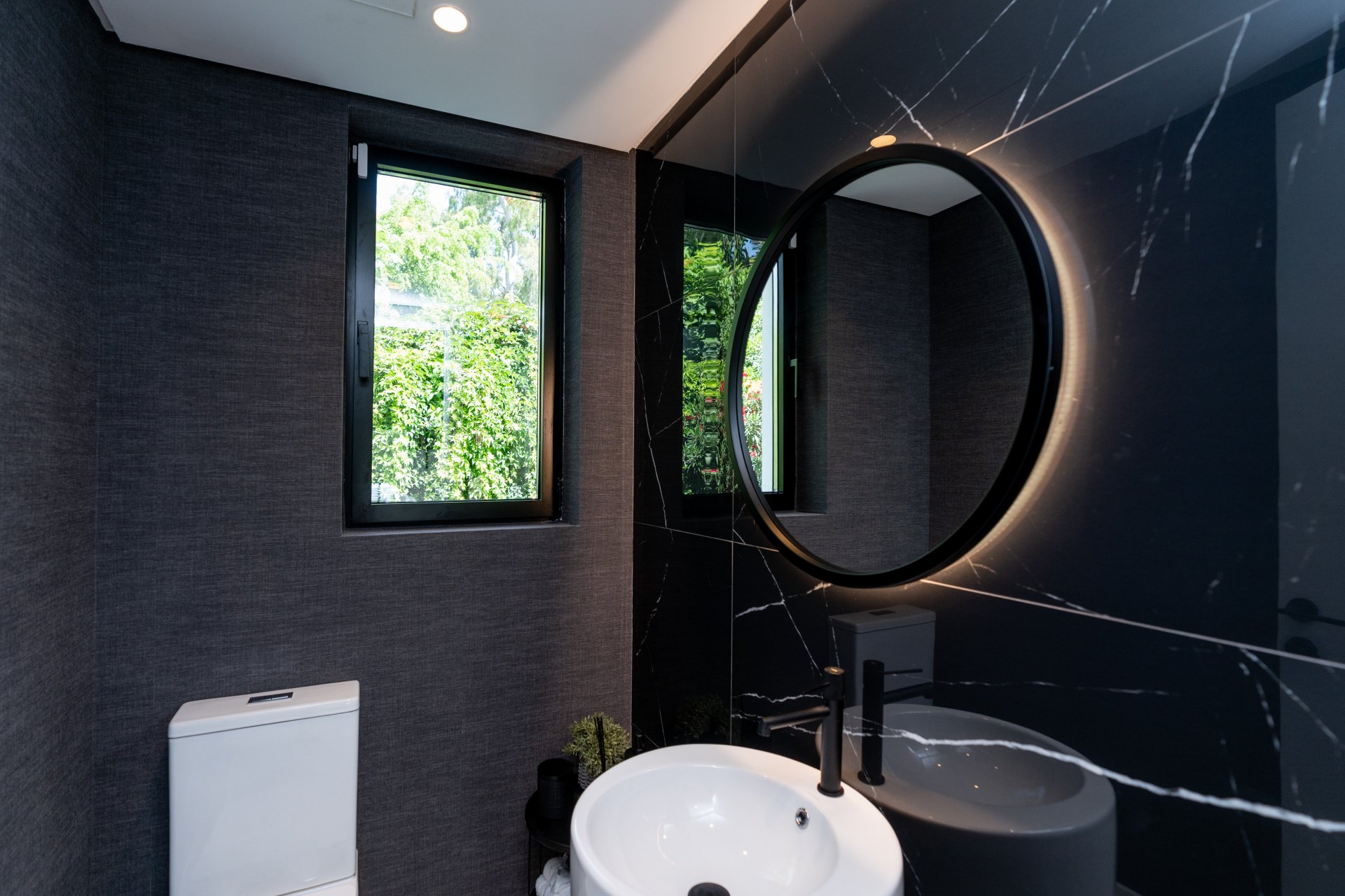 Unique villa in Las Brisas in the Golf Valley