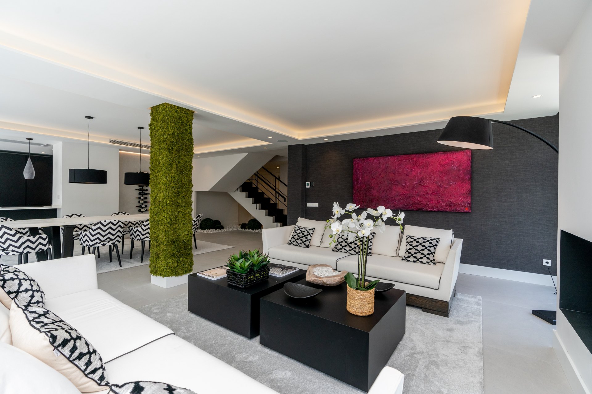 Unique villa in Las Brisas in the Golf Valley