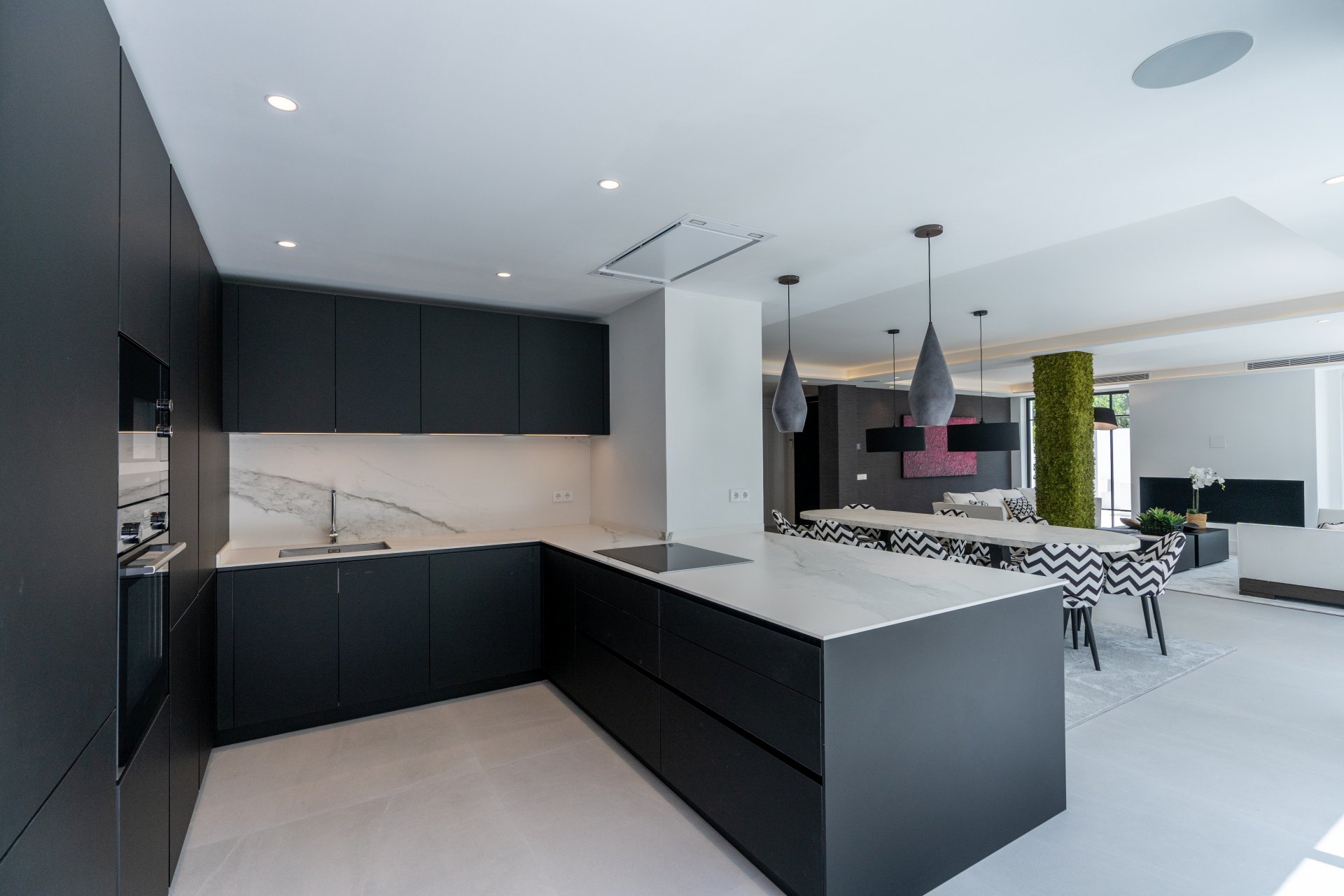 Unique villa in Las Brisas in the Golf Valley