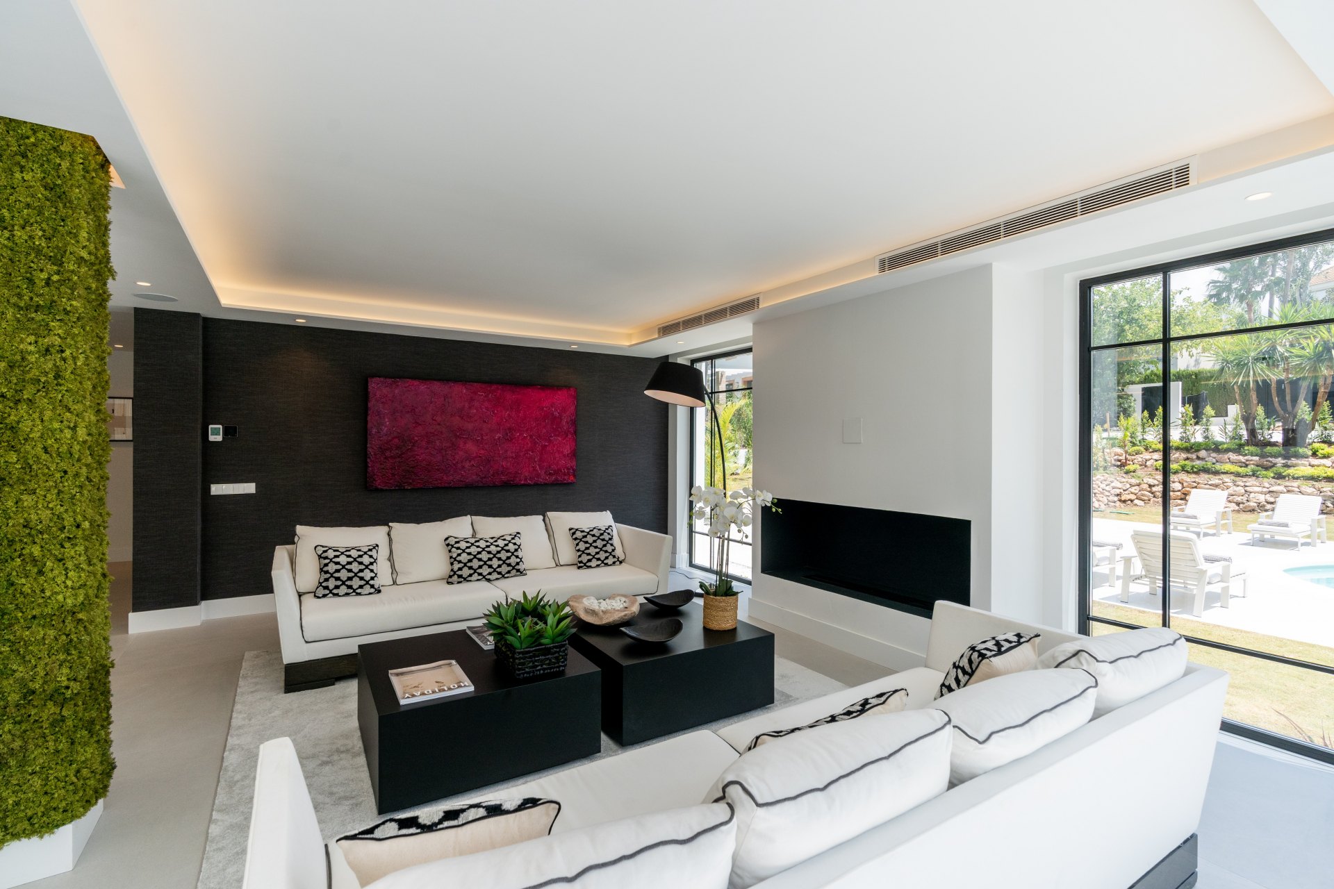 Unique villa in Las Brisas in the Golf Valley