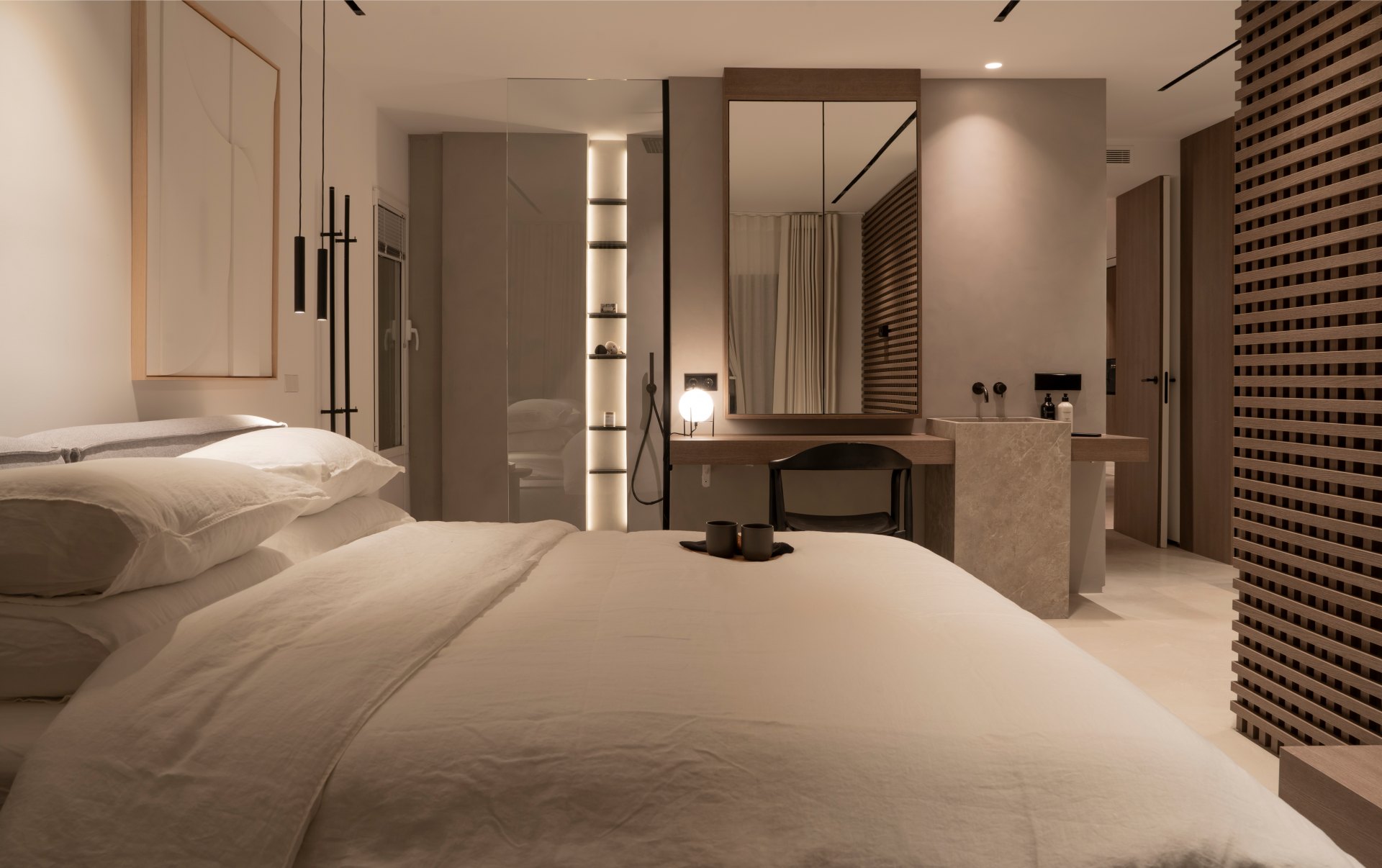 Bright beachfront duplex penthouse in a luxury residential complex in Estepona