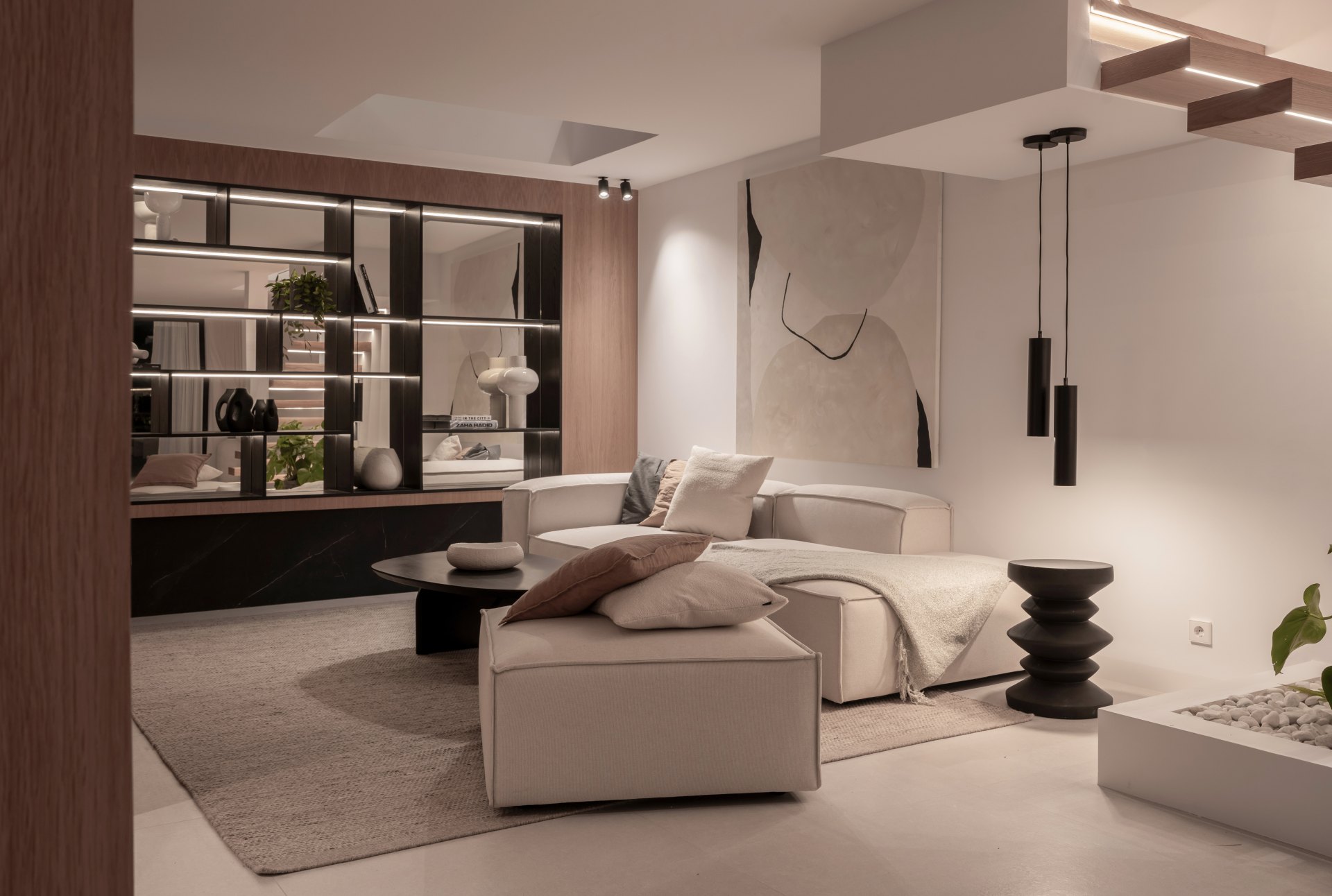 Villa in Nueva Andalucía in three styles: modern-Andalusian-Scandinavian